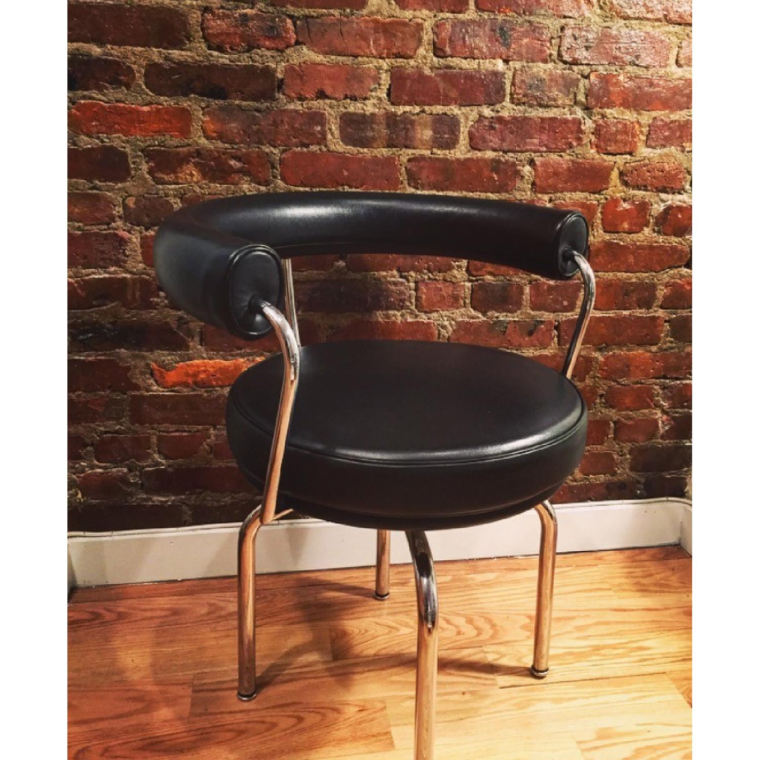 Cassina Le Corbusier Swivel Chair - image-1