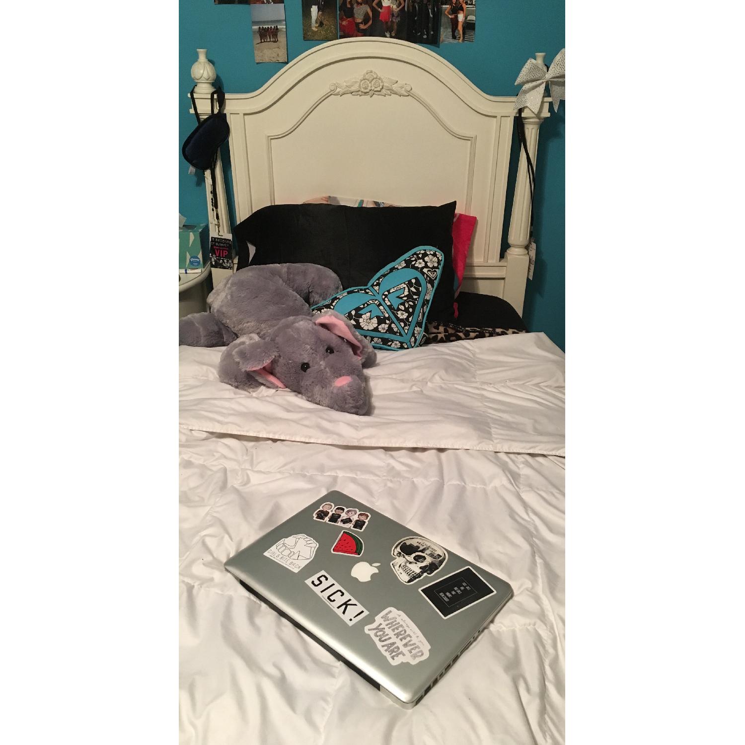 Stanley Furniture Twin Trundle Bed - image-2