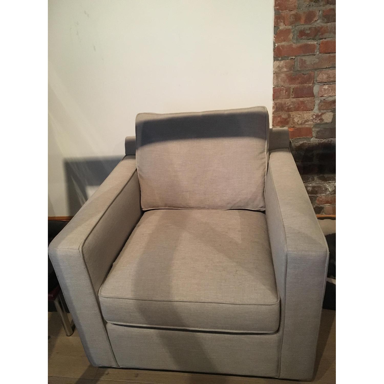 Crate & Barrel Davis Swivel Chair AptDeco