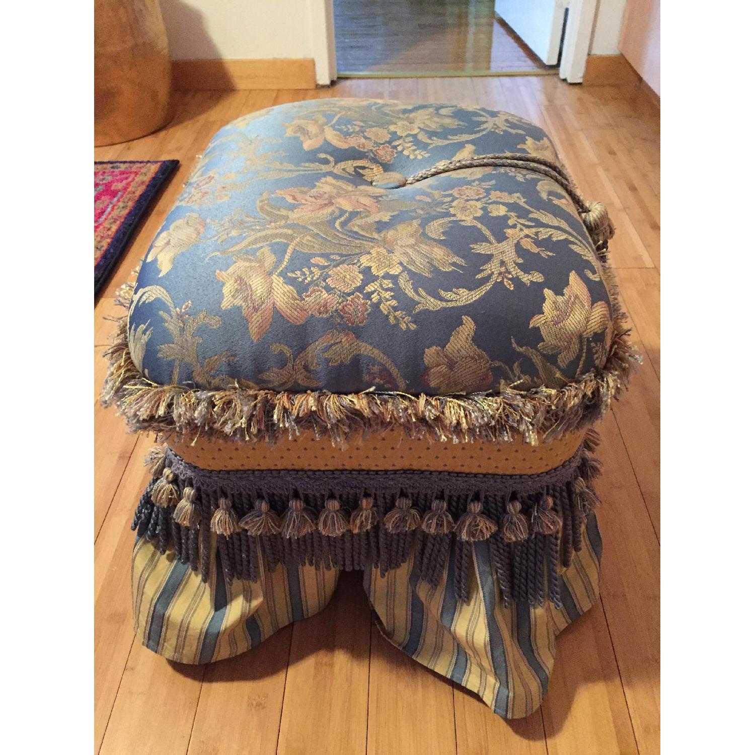 Antique Style Ottoman - image-2