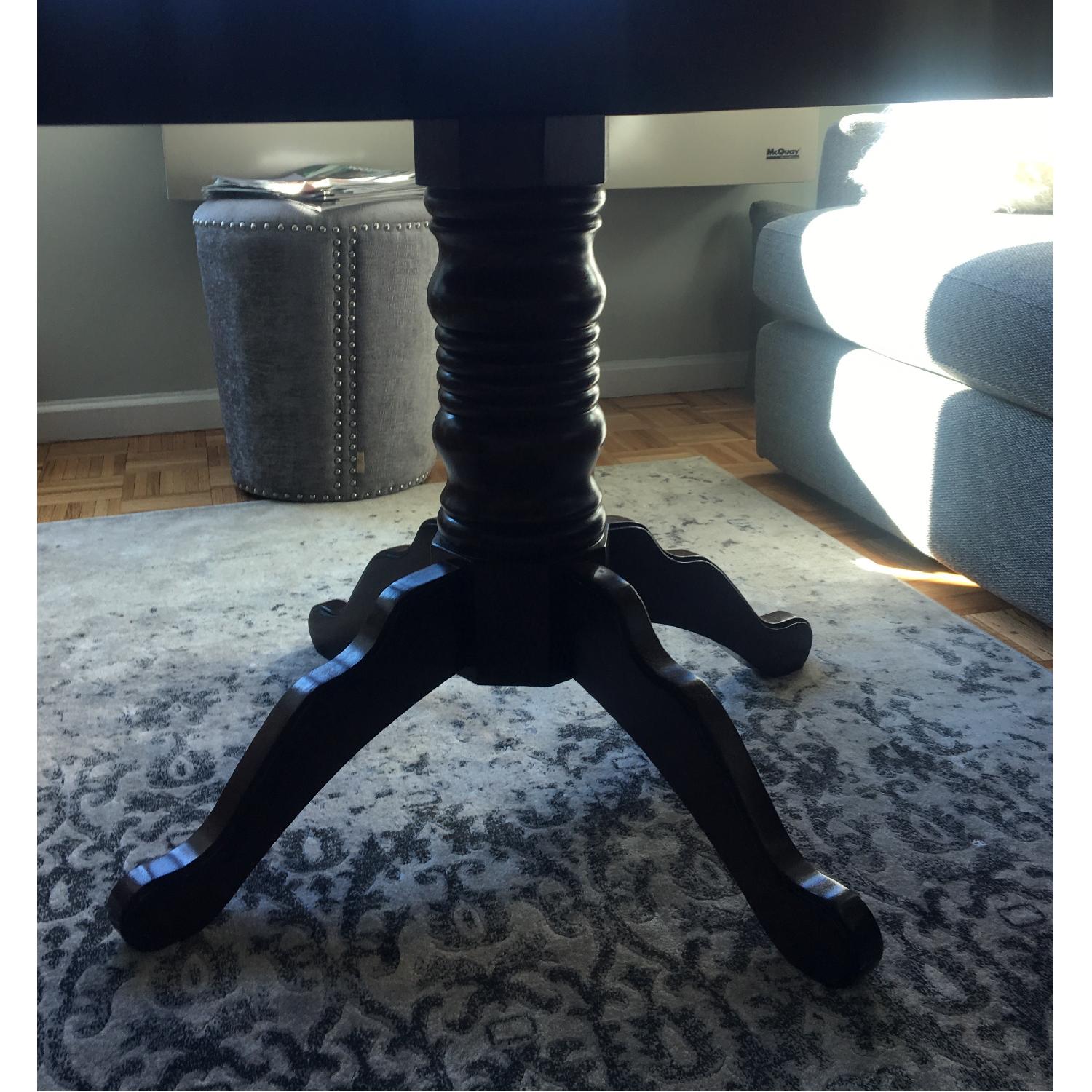 Pier 1 Round Extendable Mahagony Dining Table AptDeco