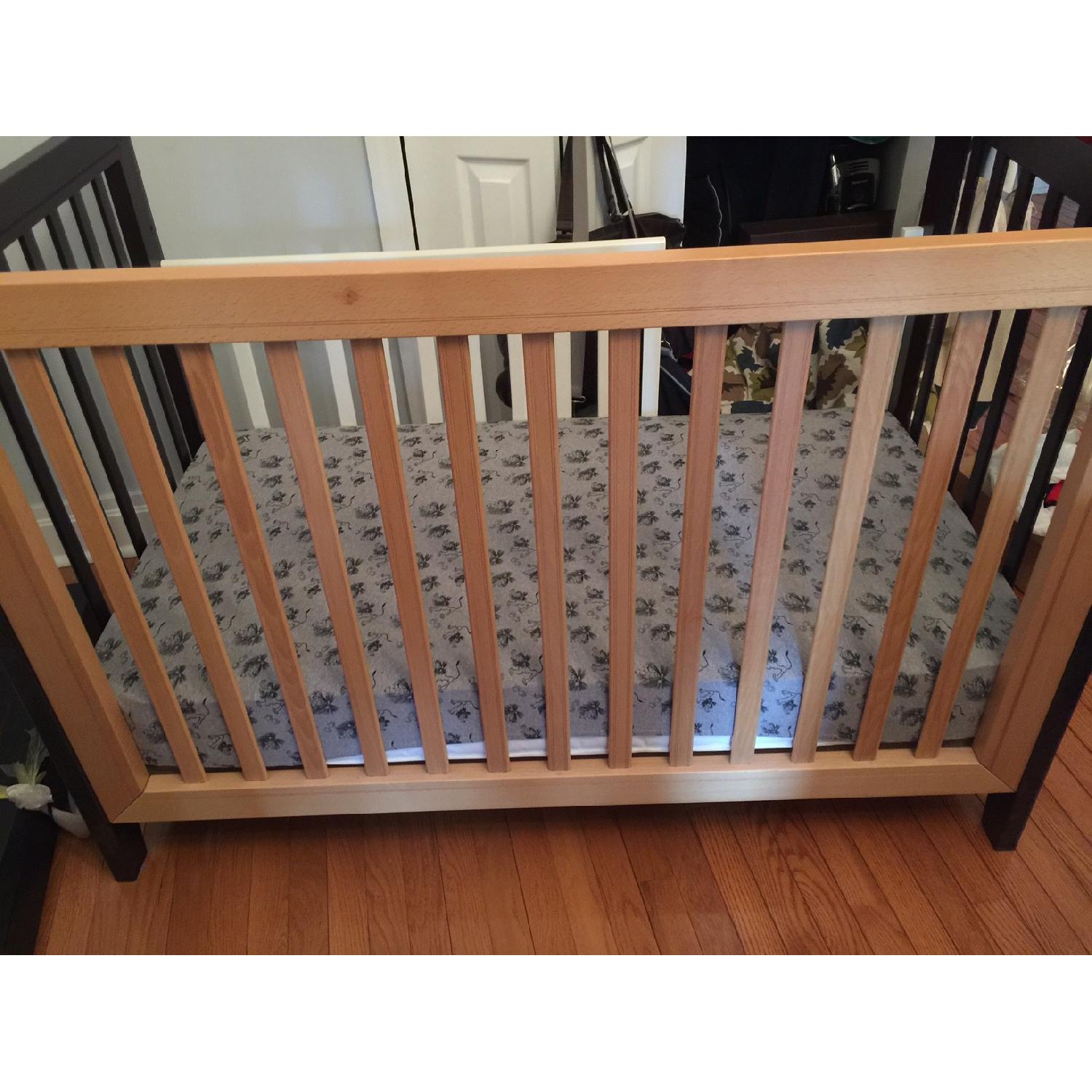 Sorelle City Lights Commuter Crib/Toddler Bed - AptDeco