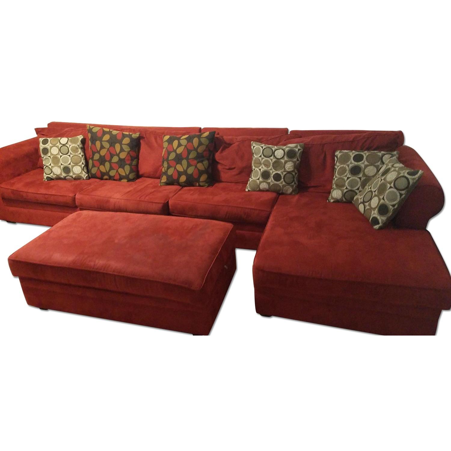 Bob's Sectional Sofa & Ottoman AptDeco
