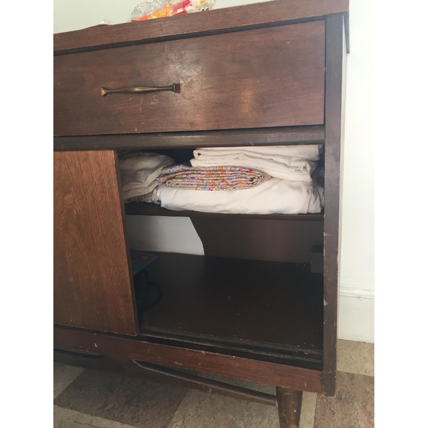 Bassett Furniture Wood Mid Century Modern Dresser - image-6