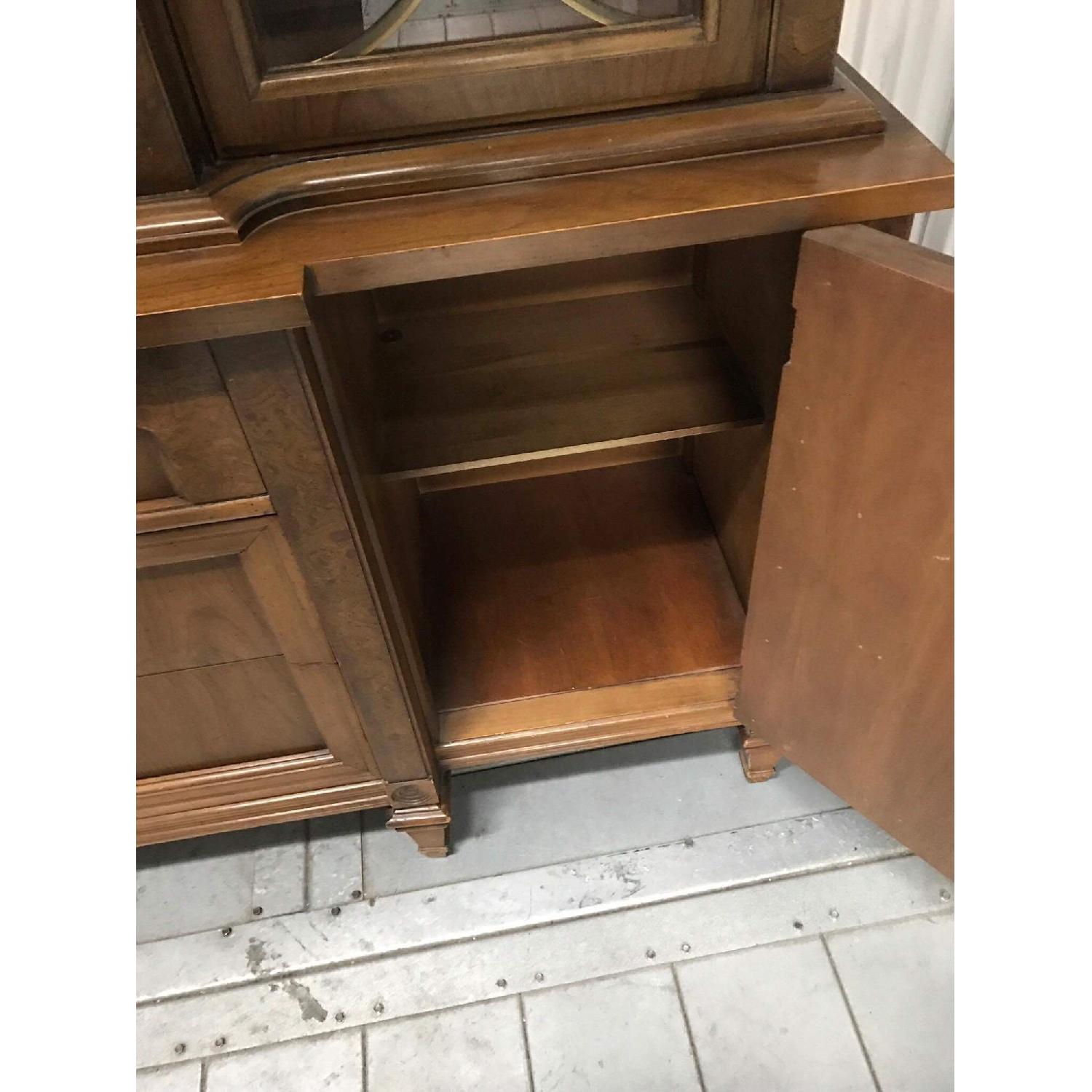 Vintage 1970s China Cabinet - image-28