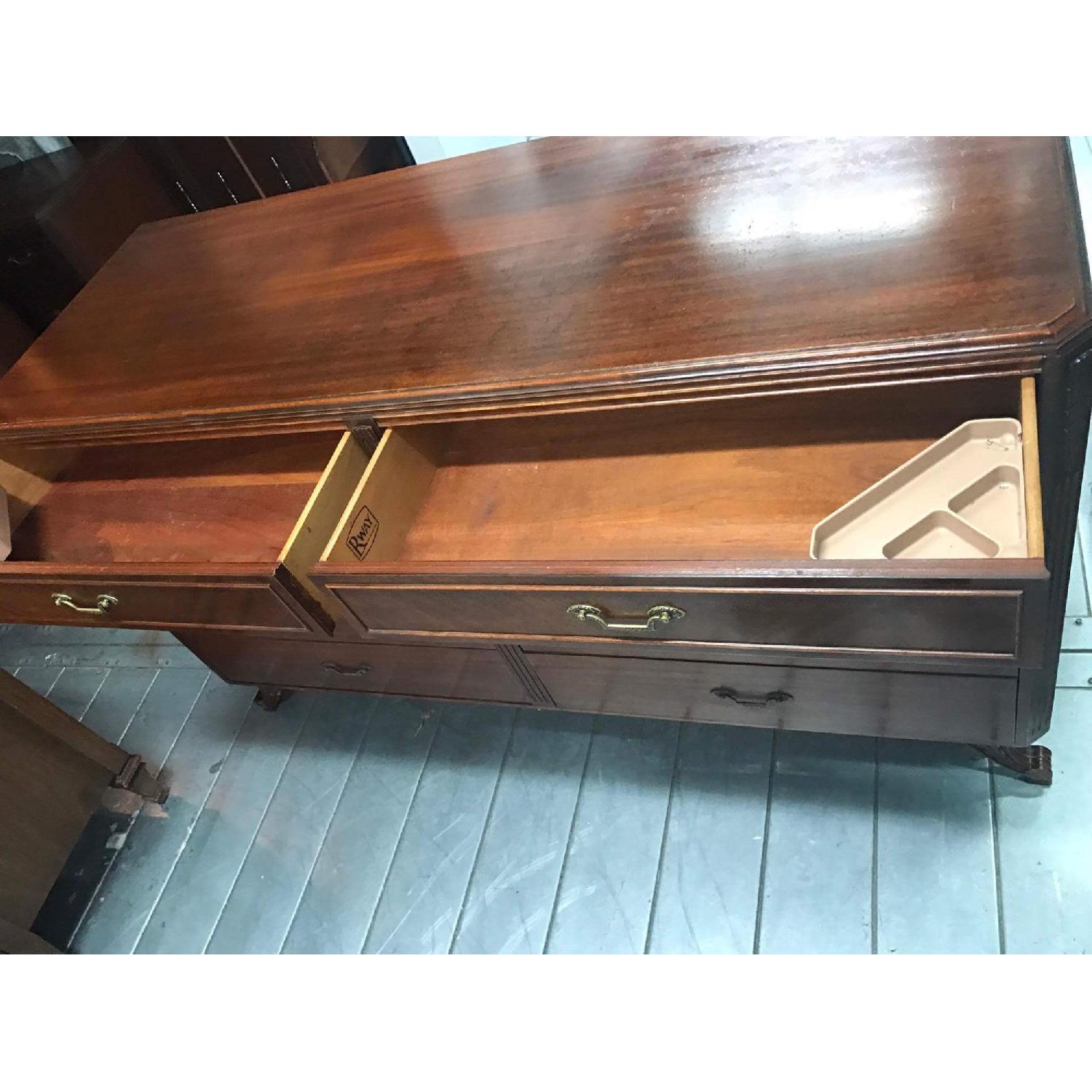 Rway Furniture Antique 1930s Mahogany Dresser w/ Mirror - image-15