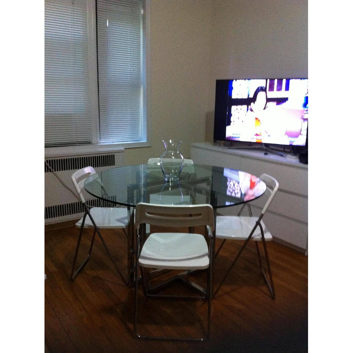 CB2 Silverado Bass Round Dining Table w/ 4 Chairs - AptDeco