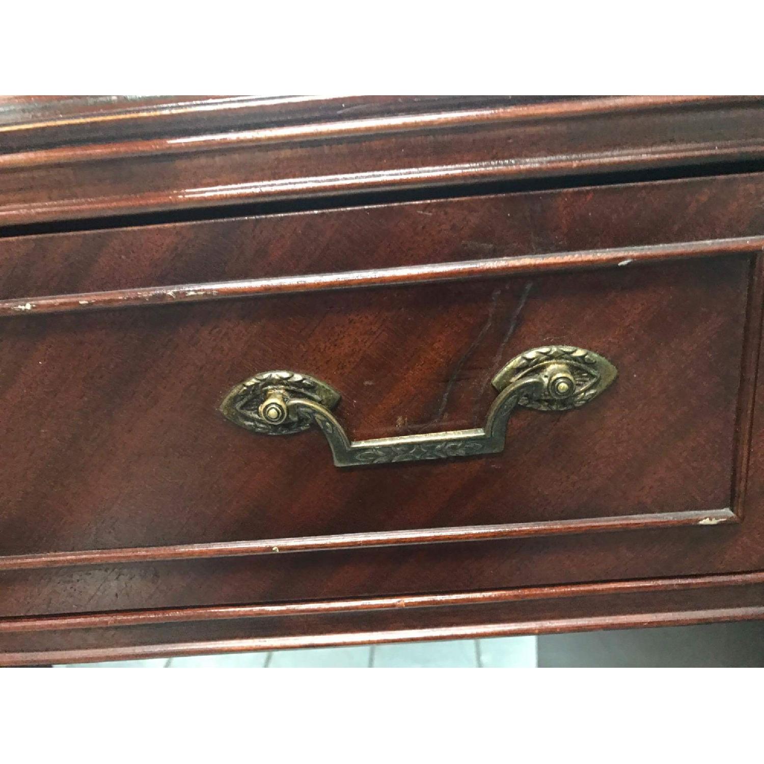 Rway Furniture Antique 1930s Mahogany Vanity Dresser w/ Hanging Mirror - image-4