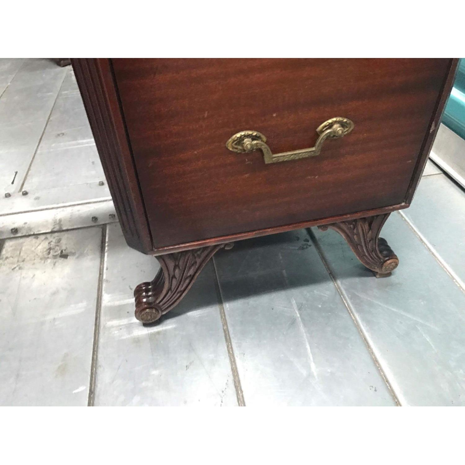 Rway Furniture Antique 1930s Mahogany Vanity Dresser w/ Hanging Mirror - image-5