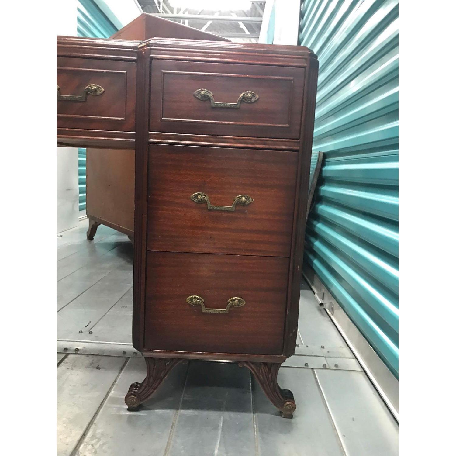 Rway Furniture Antique 1930s Mahogany Vanity Dresser w/ Hanging Mirror - image-12