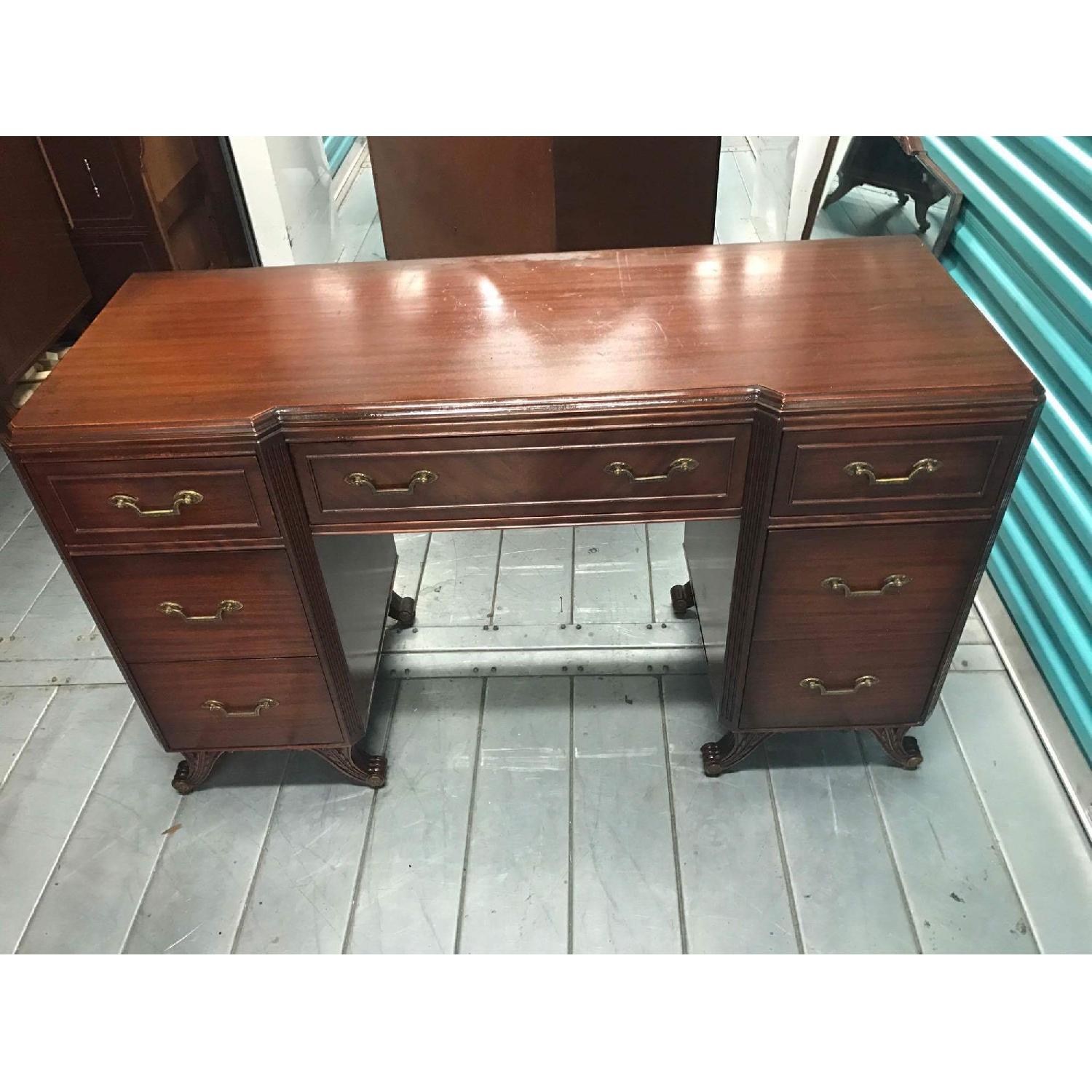 Rway Furniture Antique 1930s Mahogany Vanity Dresser w/ Hanging Mirror - image-15