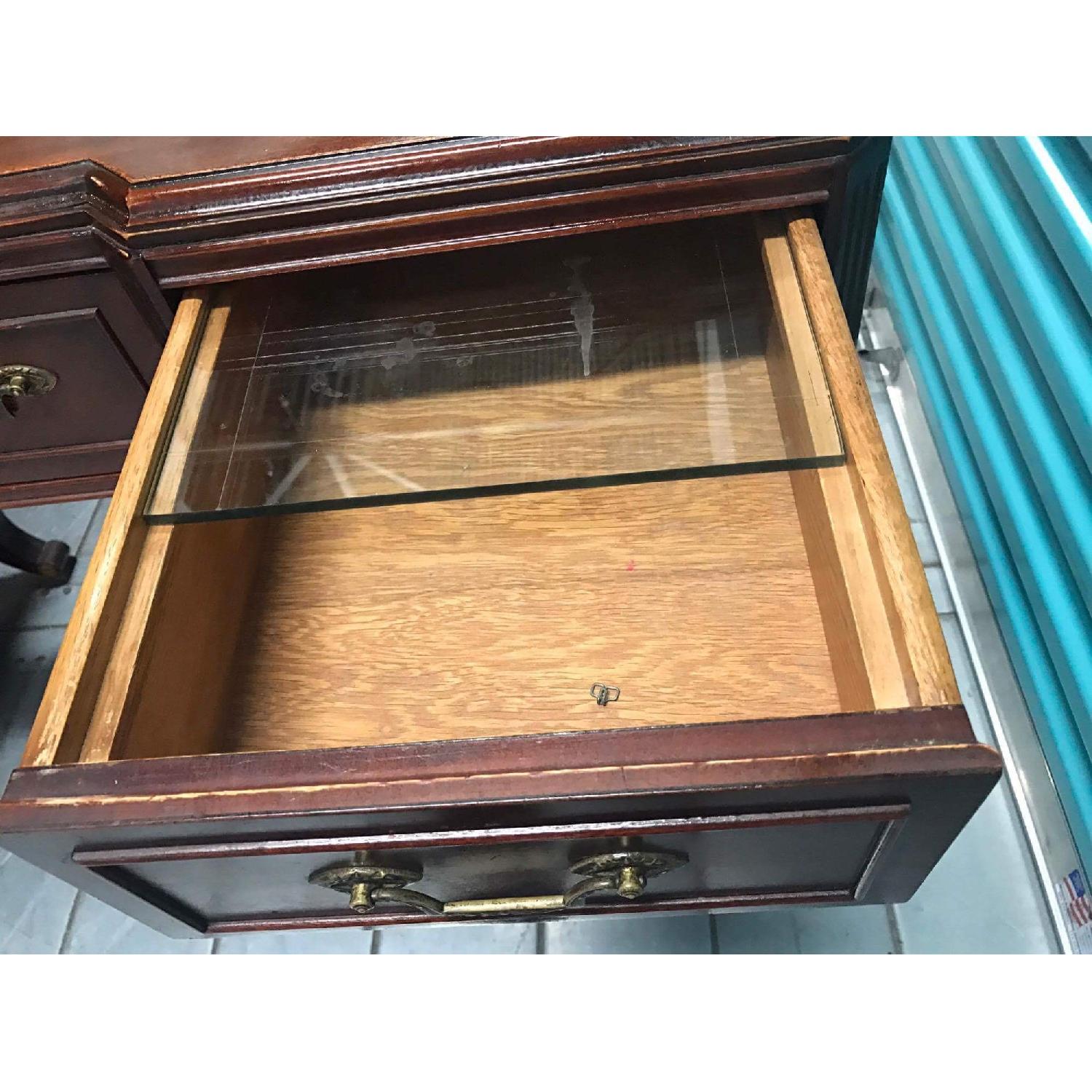 Rway Furniture Antique 1930s Mahogany Vanity Dresser w/ Hanging Mirror - image-23