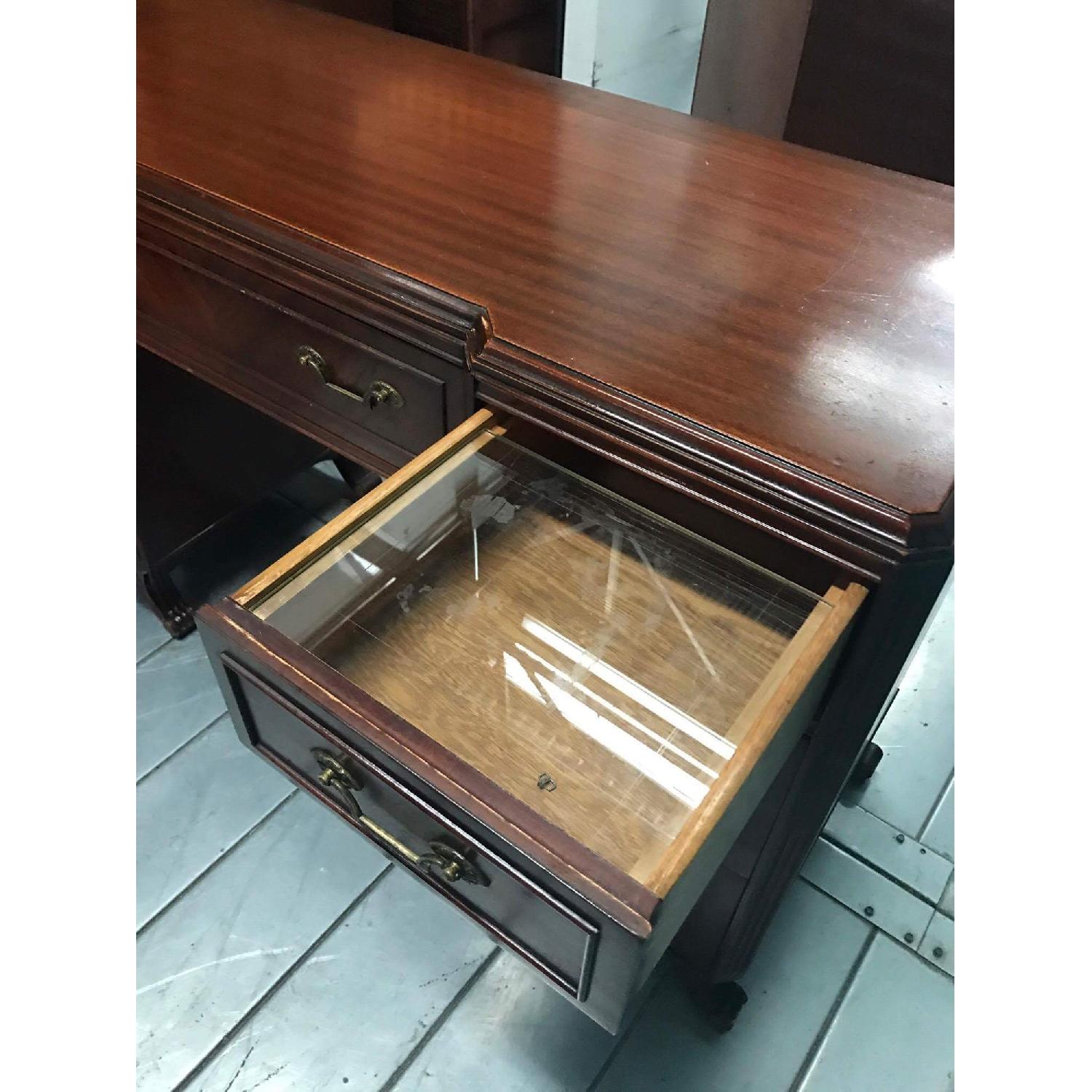 Rway Furniture Antique 1930s Mahogany Vanity Dresser w/ Hanging Mirror - image-24