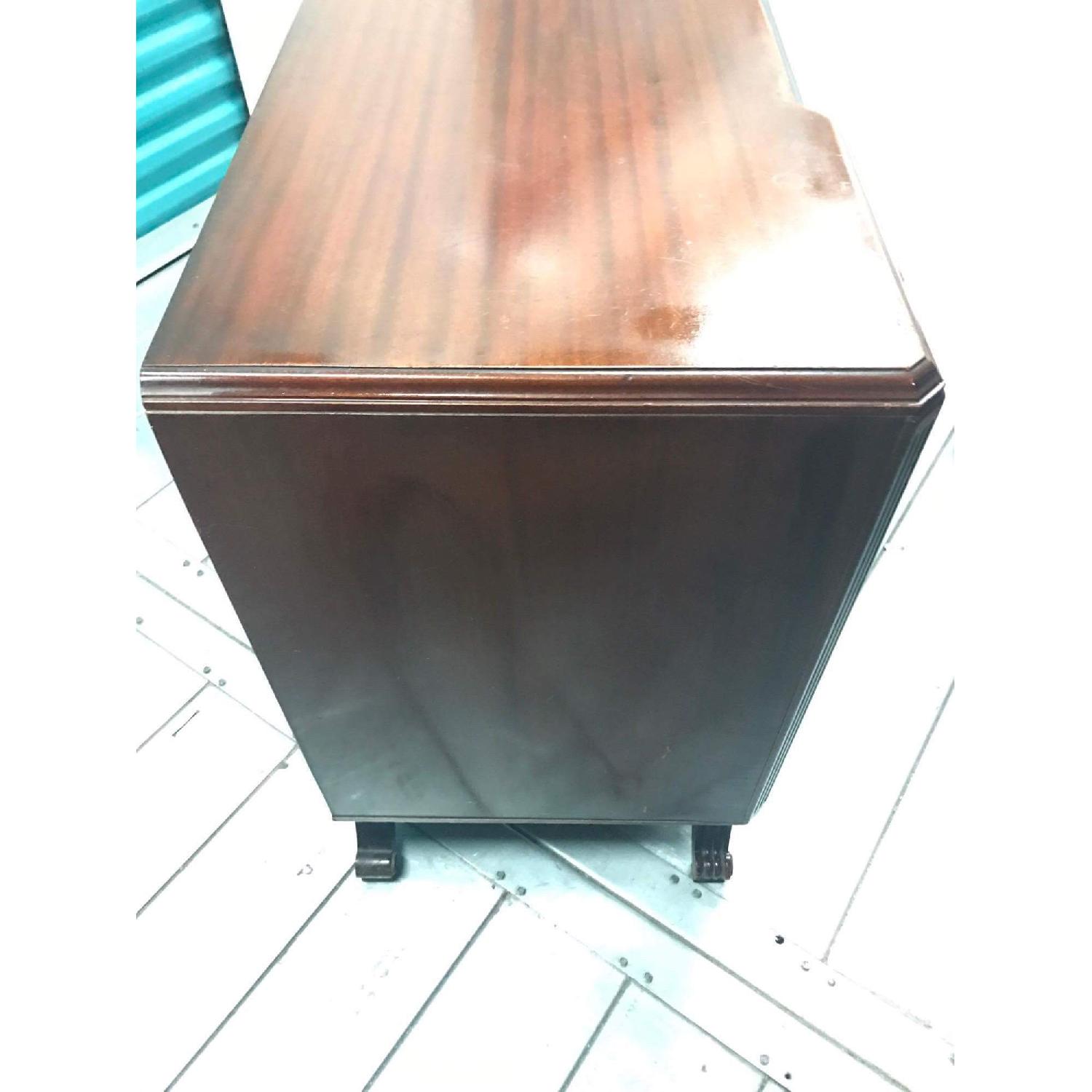 Rway Furniture Antique 1930s Mahogany Vanity Dresser w/ Hanging Mirror - image-34