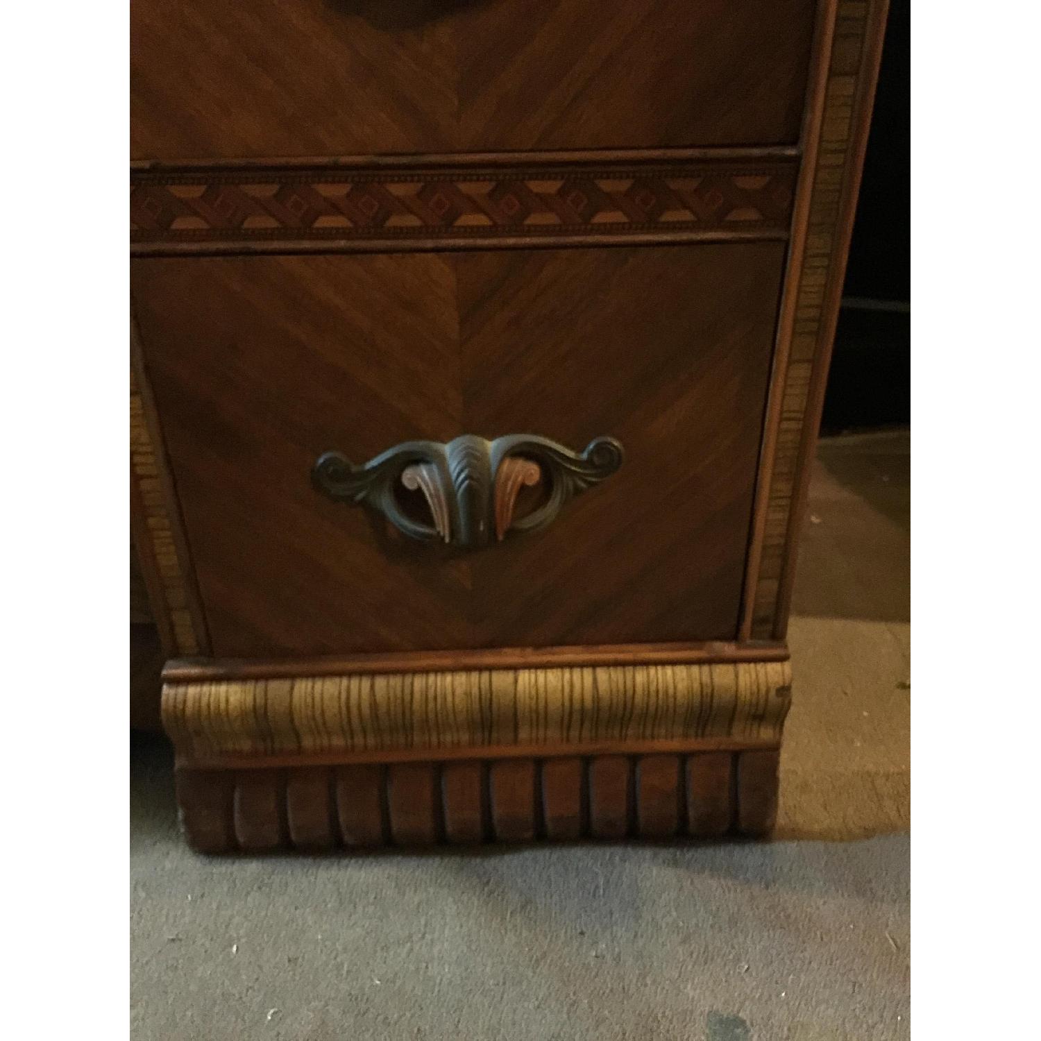 Antique 1930s Art Deco Waterfall Vanity Dresser w/ Original Handles & Beverly Etched Mirror - image-6