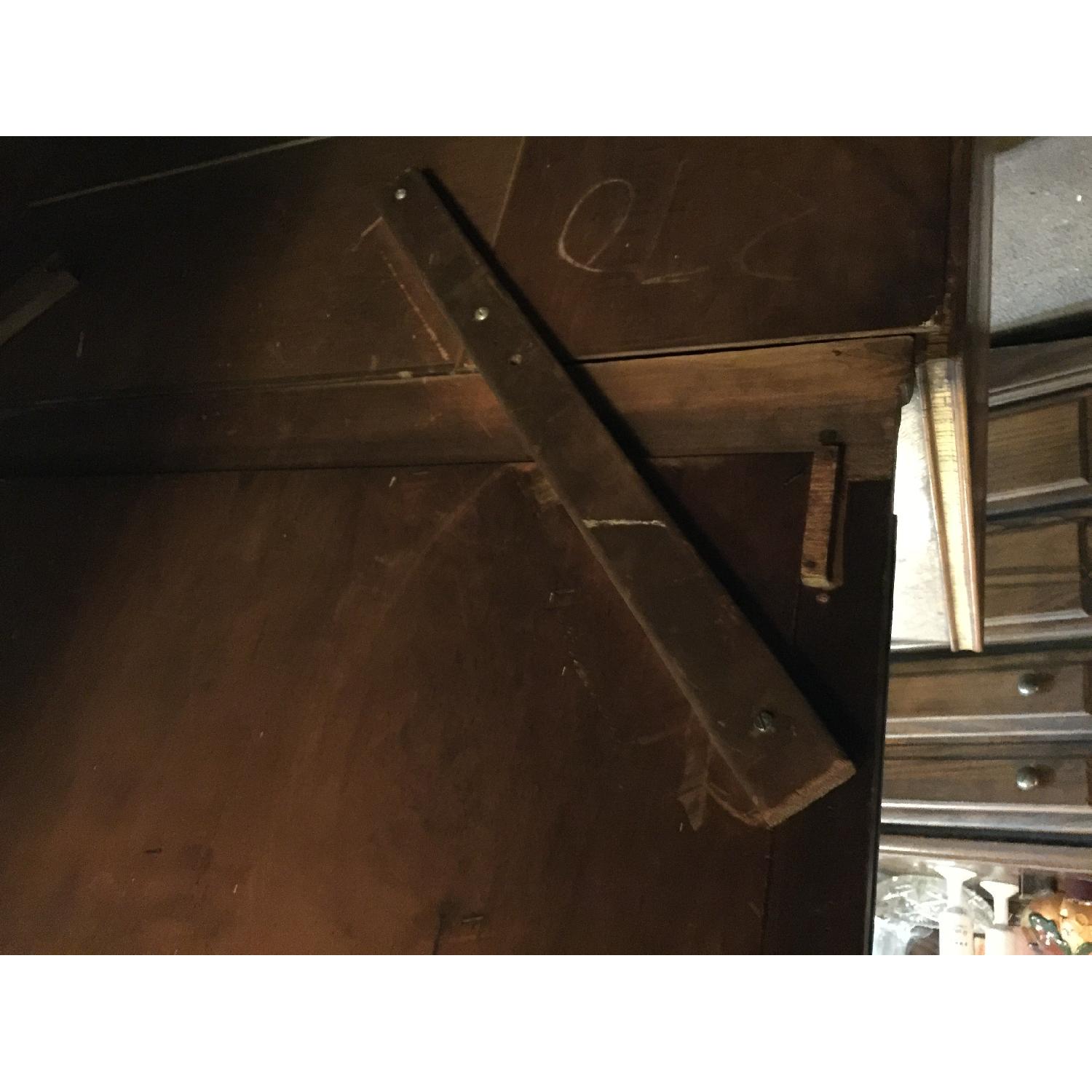 Antique 1930s Art Deco Waterfall Vanity Dresser w/ Original Handles & Beverly Etched Mirror - image-14