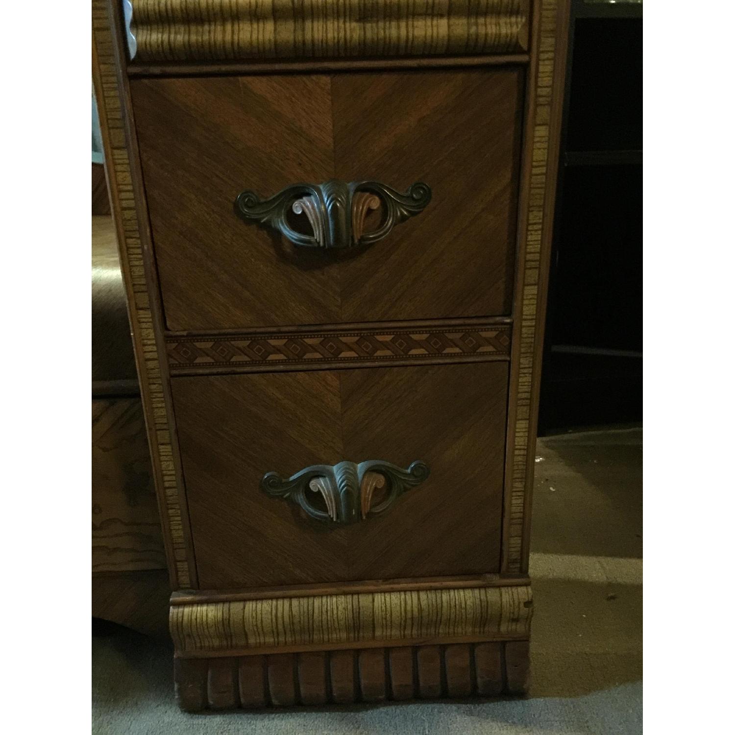 Antique 1930s Art Deco Waterfall Vanity Dresser w/ Original Handles & Beverly Etched Mirror - image-20