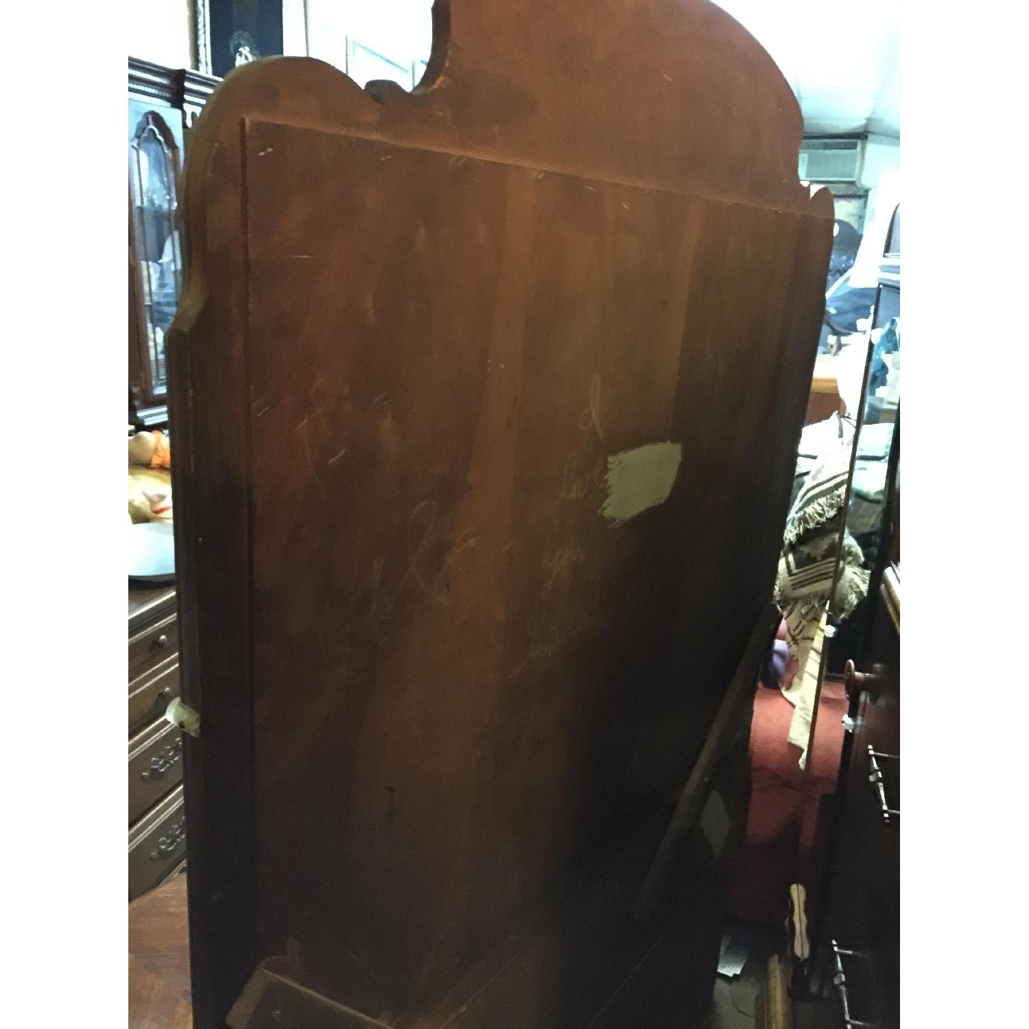 Antique 1930s Art Deco Waterfall Vanity Dresser w/ Original Handles & Beverly Etched Mirror - image-33