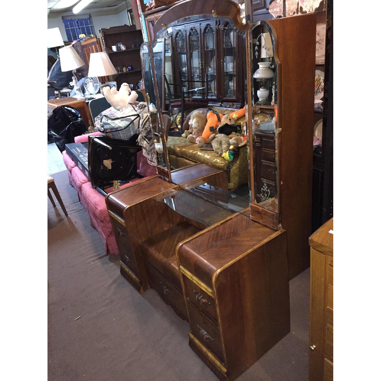 Antique 1930s Art Deco Waterfall Vanity Dresser w/ Original Handles & Beverly Etched Mirror - image-34