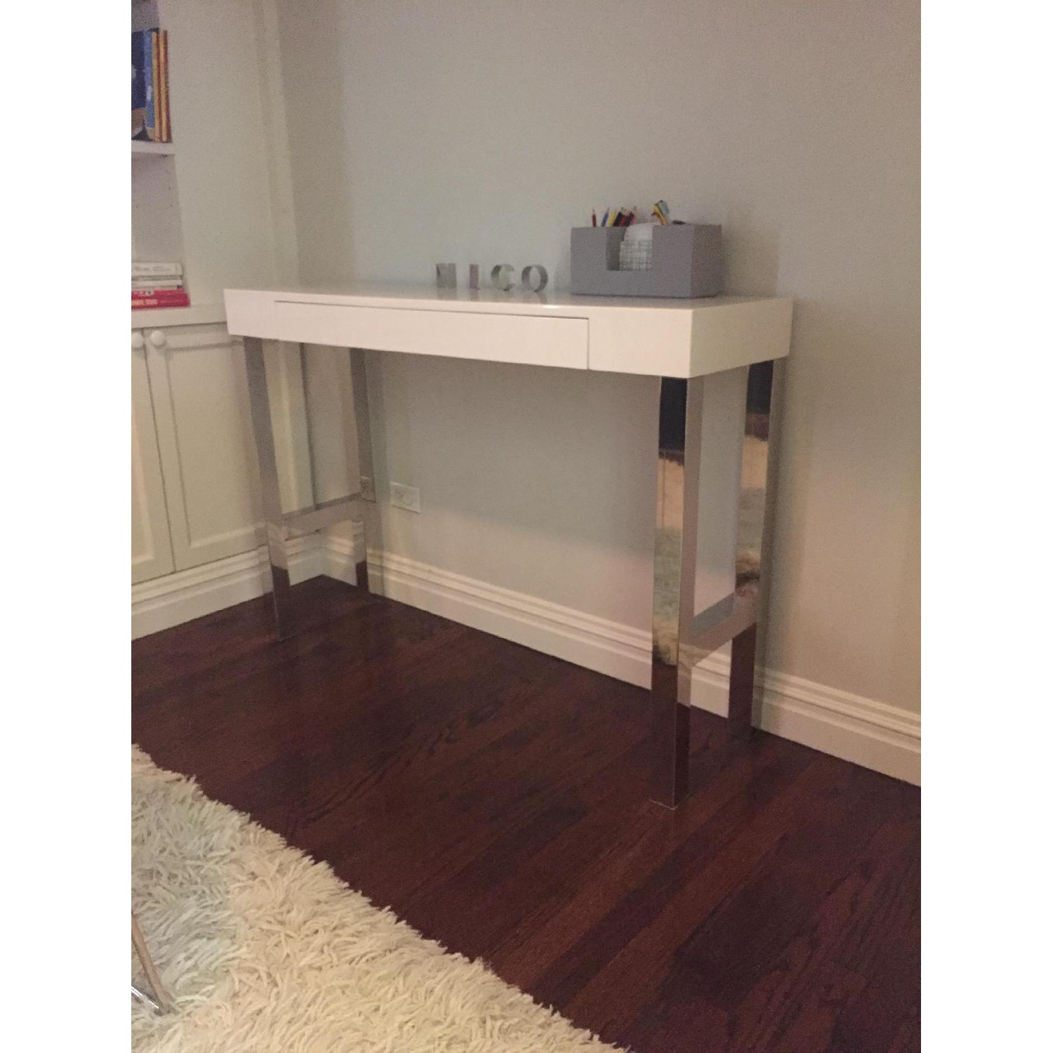 White Laquer Console Table - image-2