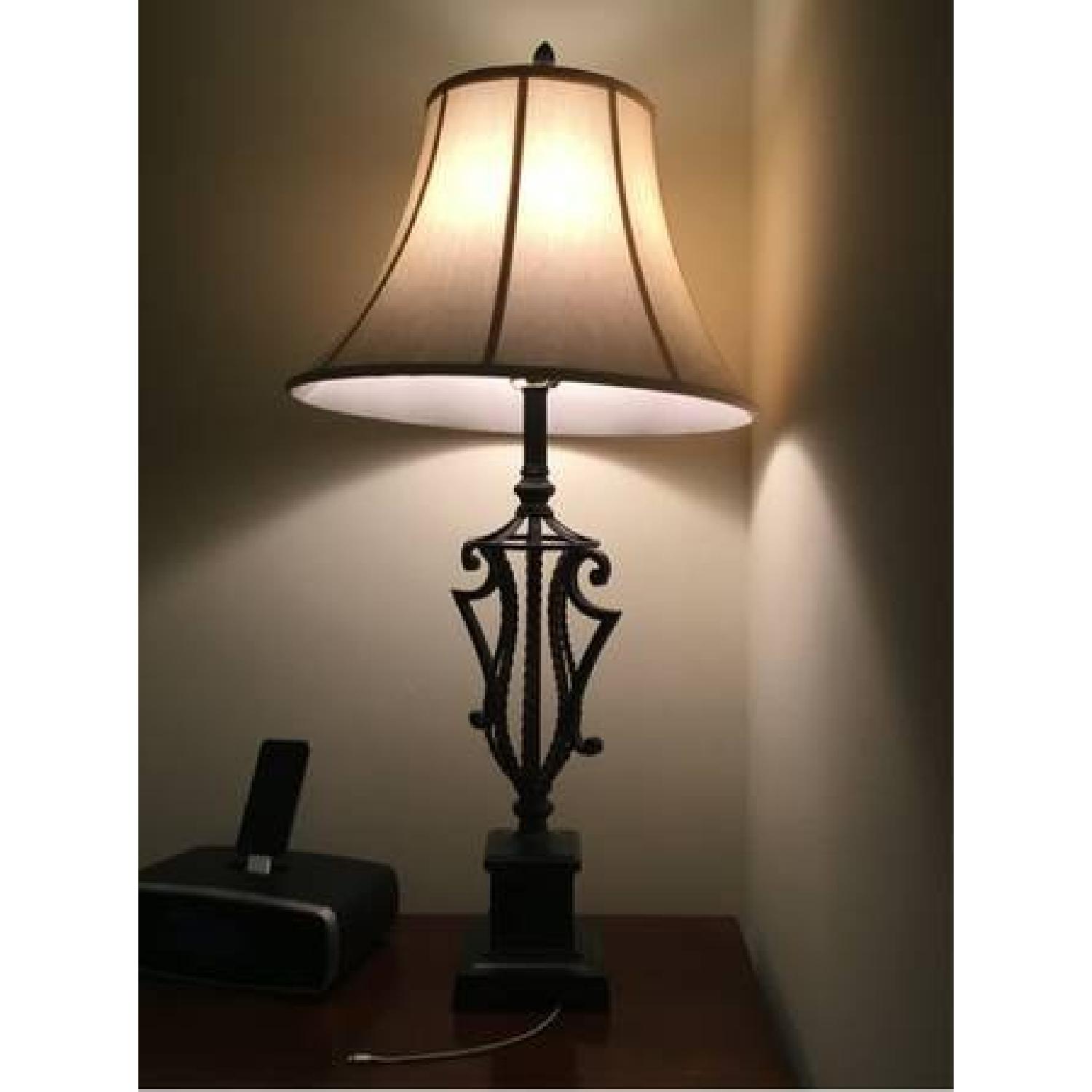 Raymour & Flanigan Bedroom Set - image-7