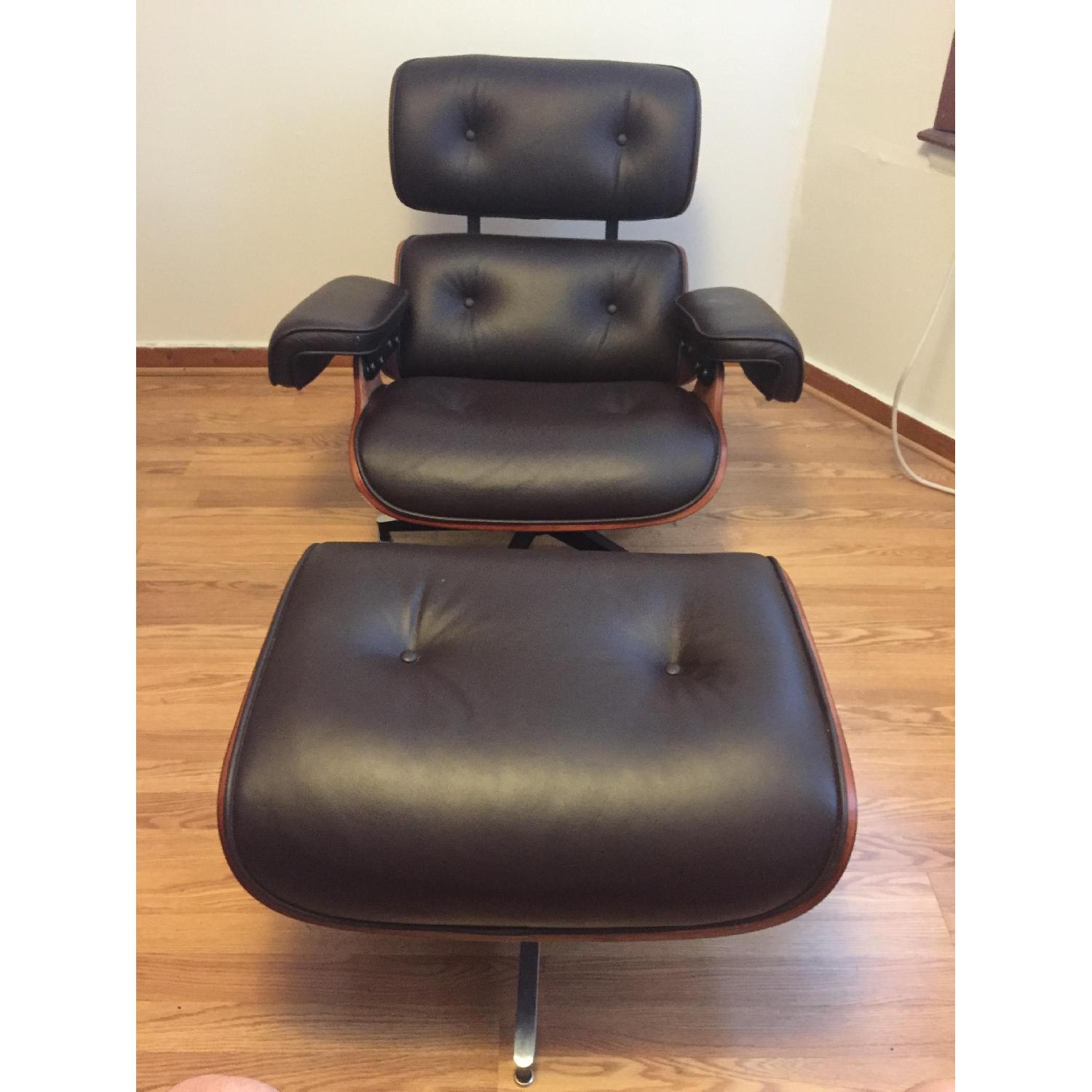 Mid-Century Style Lounge Chair in Black Leather - image-1