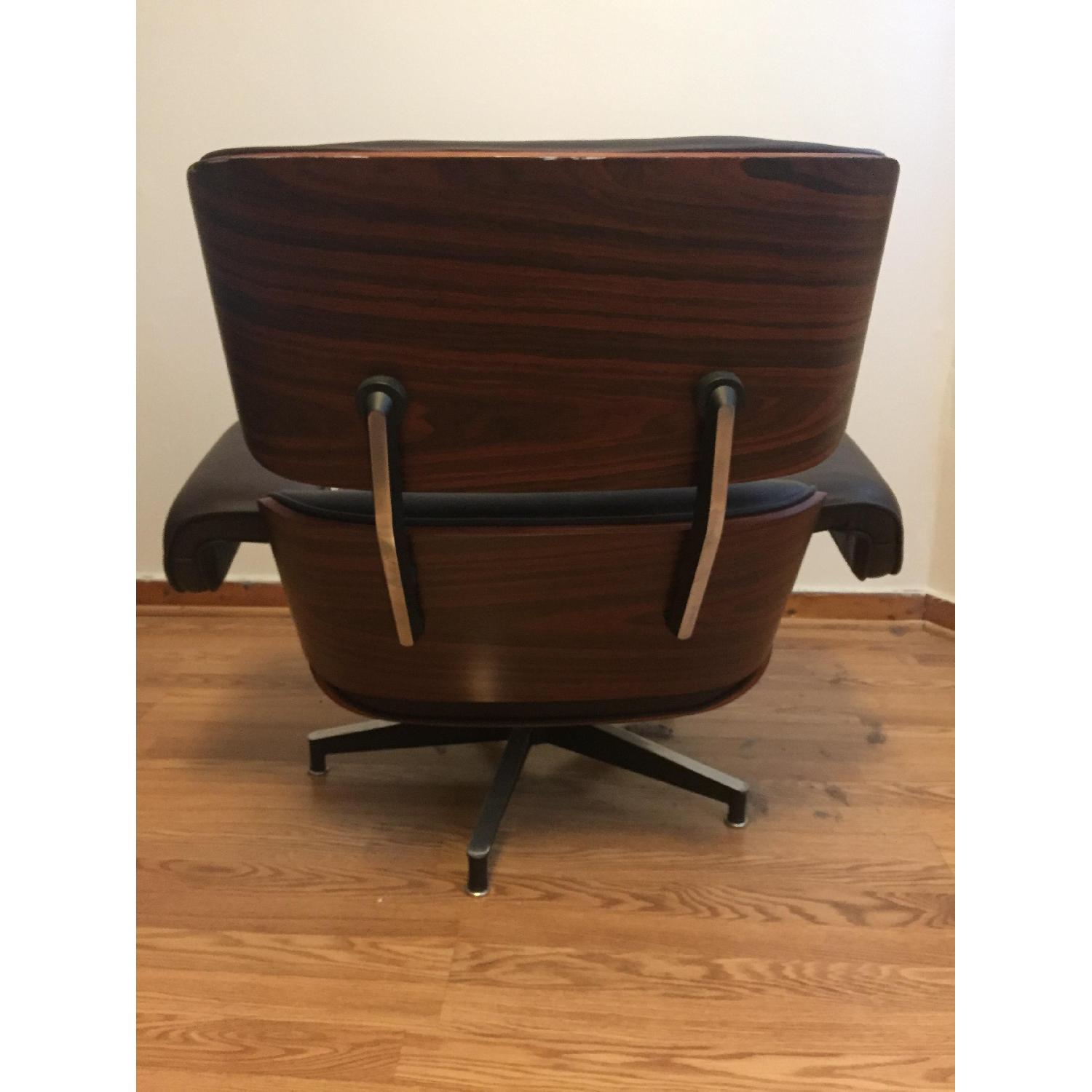 Mid-Century Style Lounge Chair in Black Leather - image-4