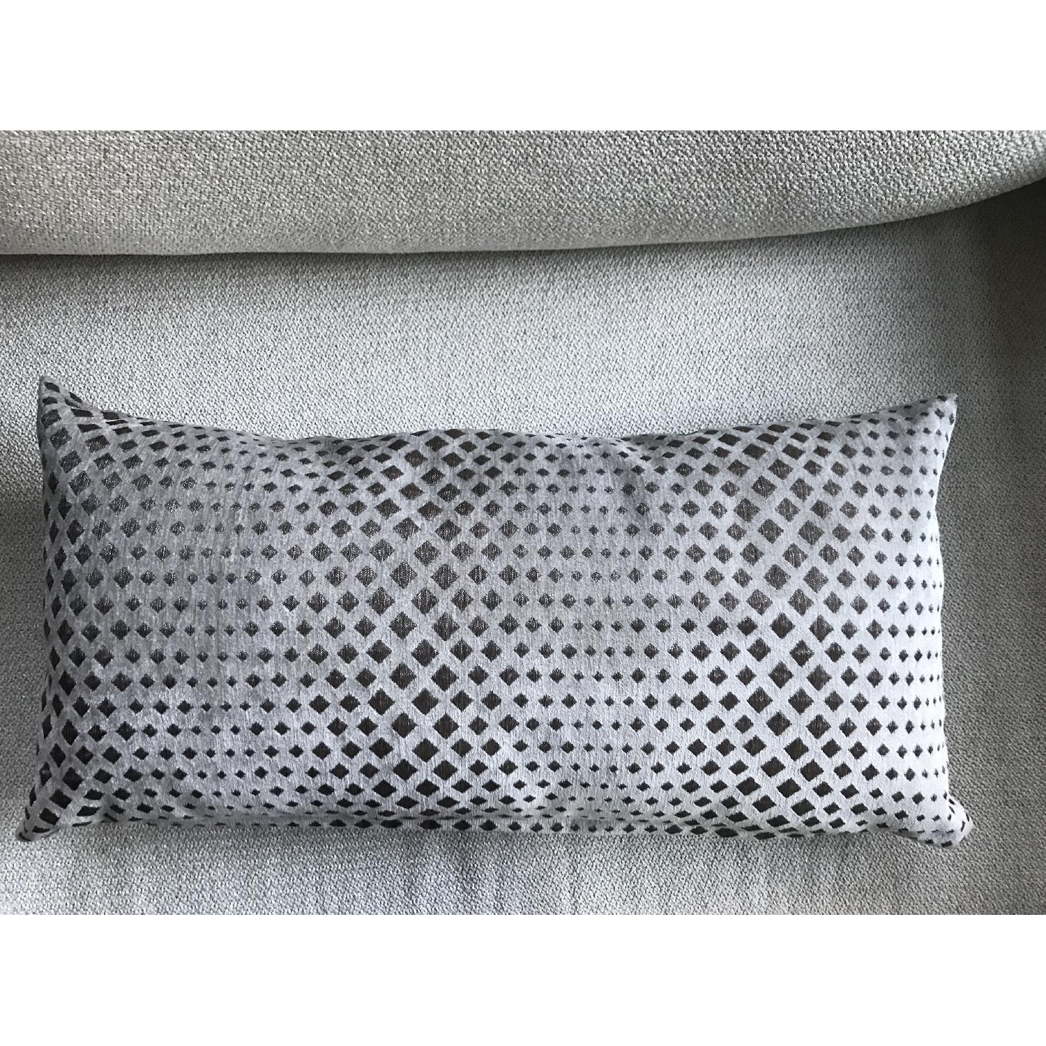 BoConcept Throw Pillows - image-5