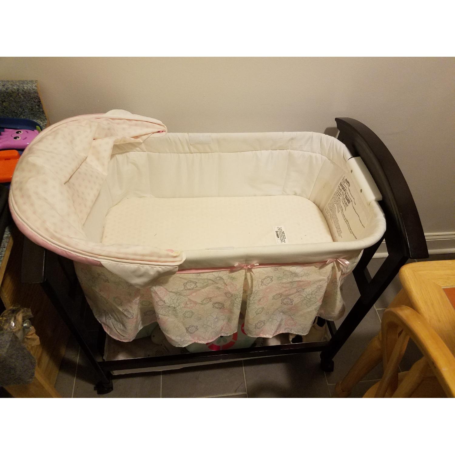 Baby Crib - image-1