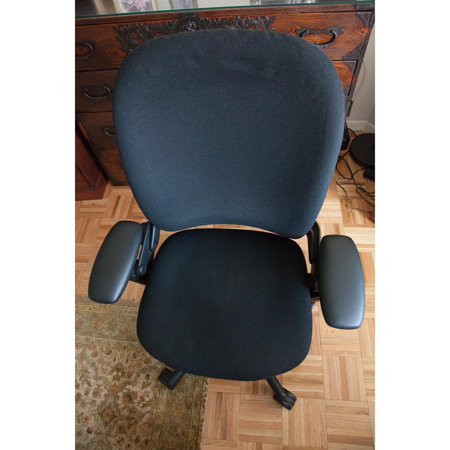 Steelcase Leap Chair - image-4