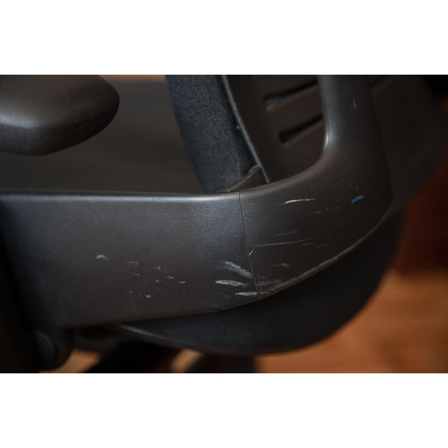 Steelcase Leap Chair - image-9