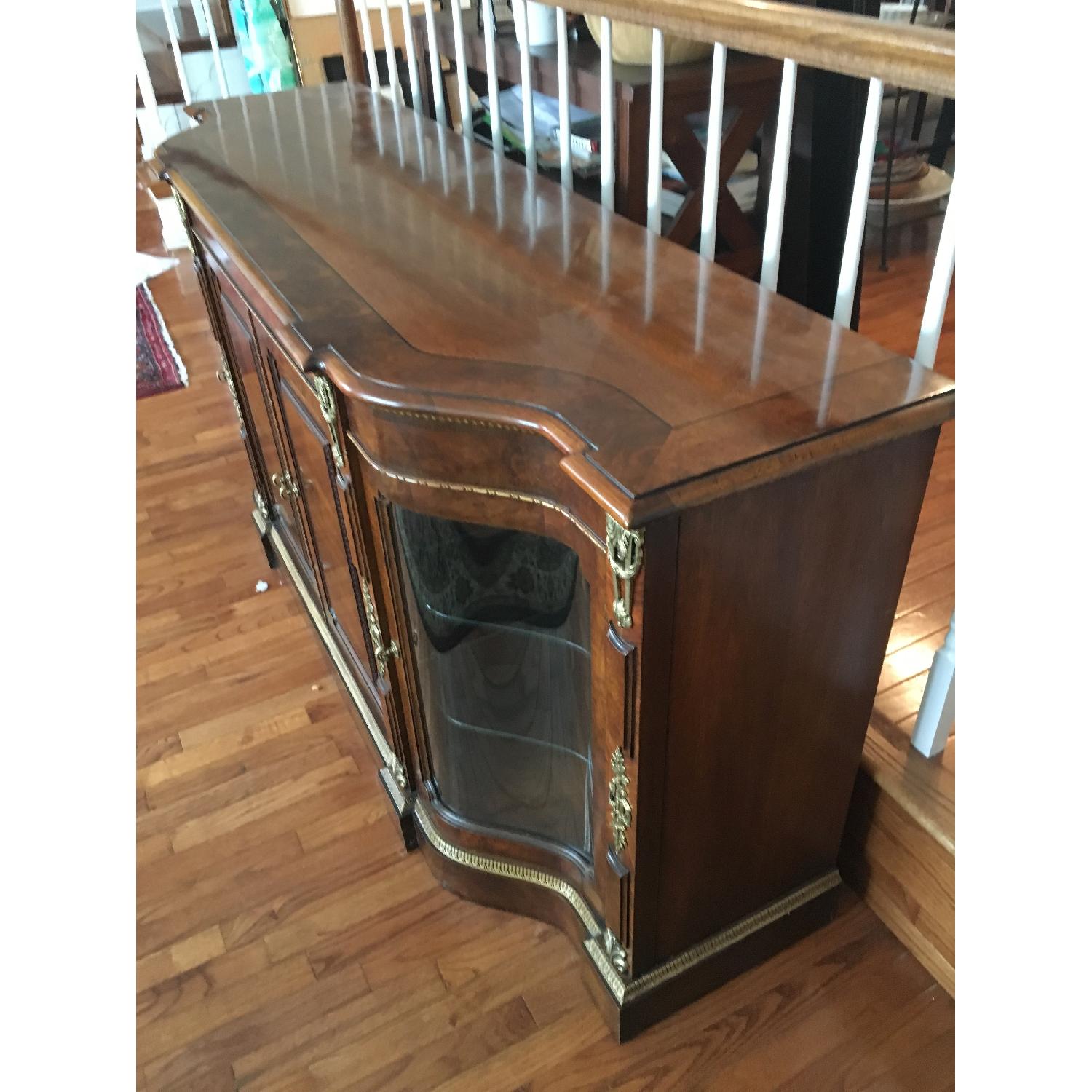 Henredon Buffet w/ Side Glass Doors w/ Lights - image-3