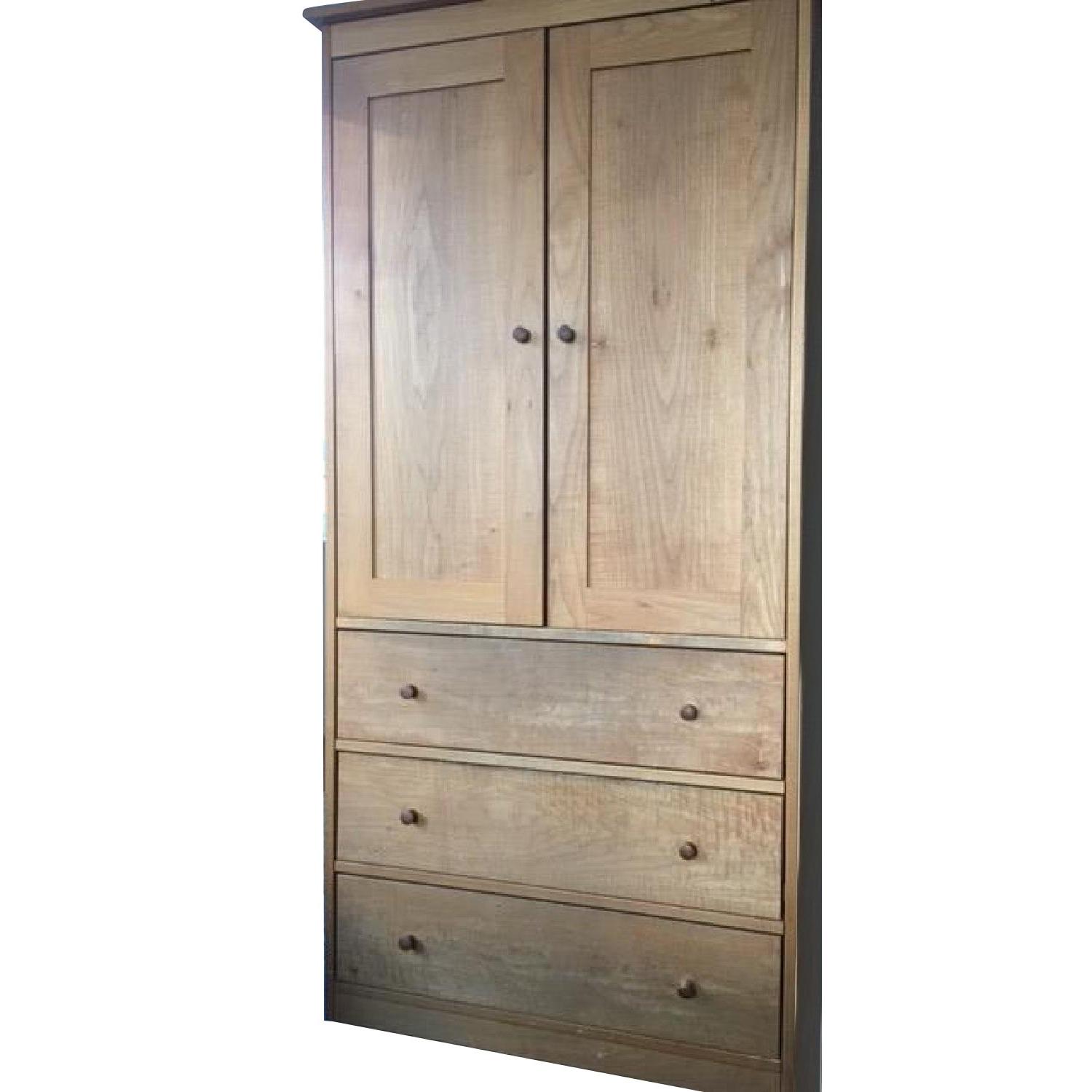 Scott Jordan Pacific Rim Woodworking Solid Maple 3 Piece Bedroom Set - image-9