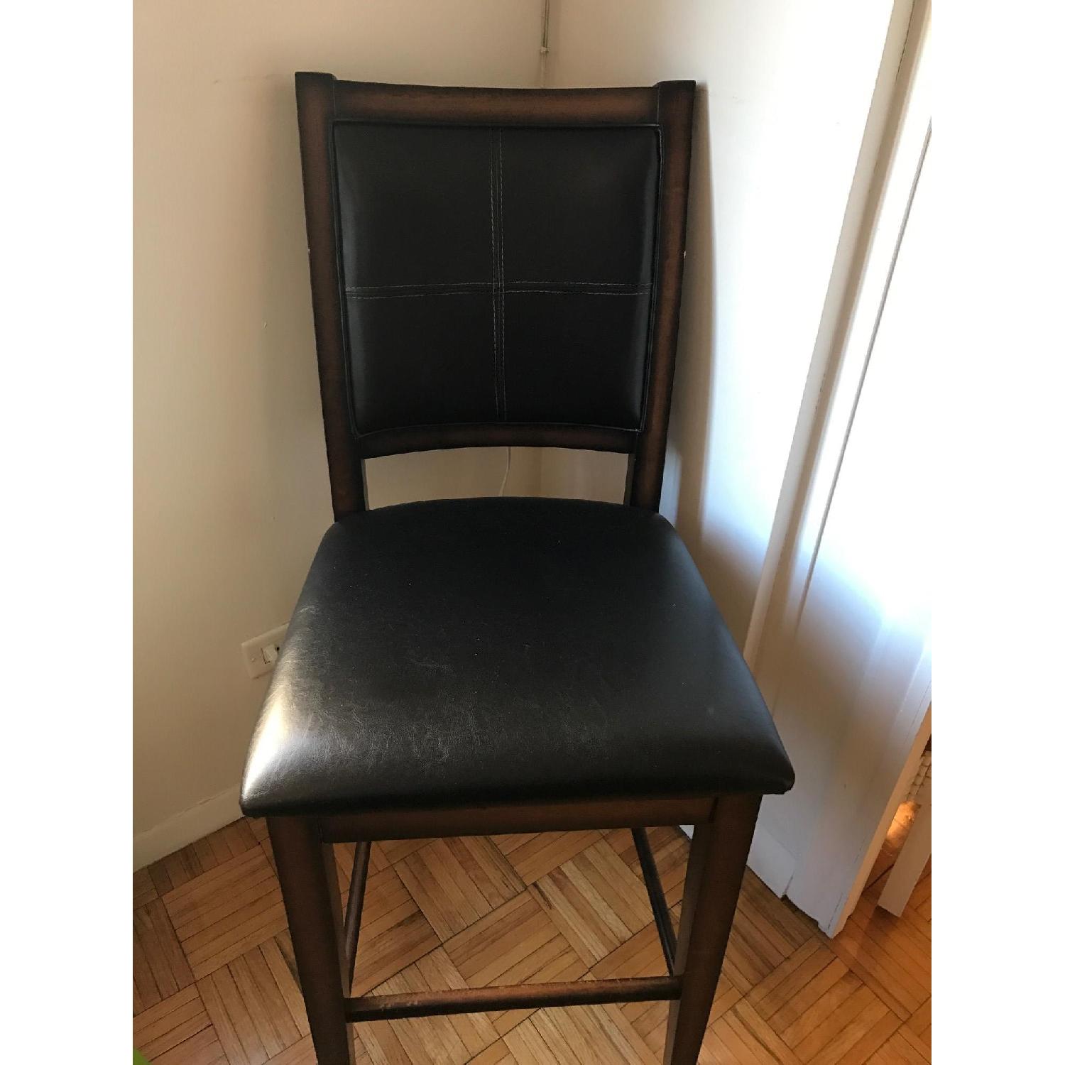 Raymour & Flanigan Dining Table w/ 6 Dining Chairs - image-1