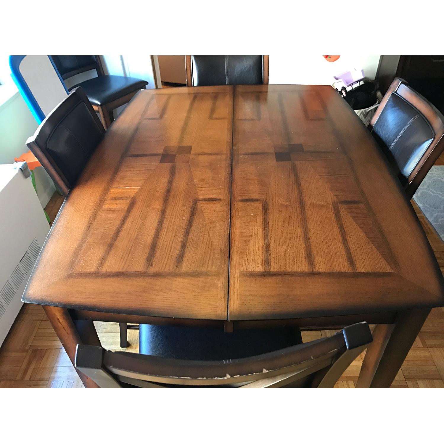 Raymour & Flanigan Dining Table w/ 6 Dining Chairs - image-7