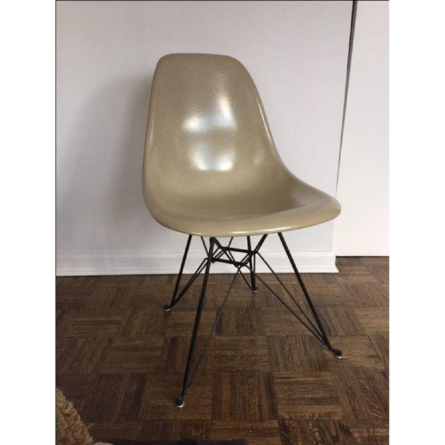 Modernica Case Study Fiberglass Shell Chair - image-3