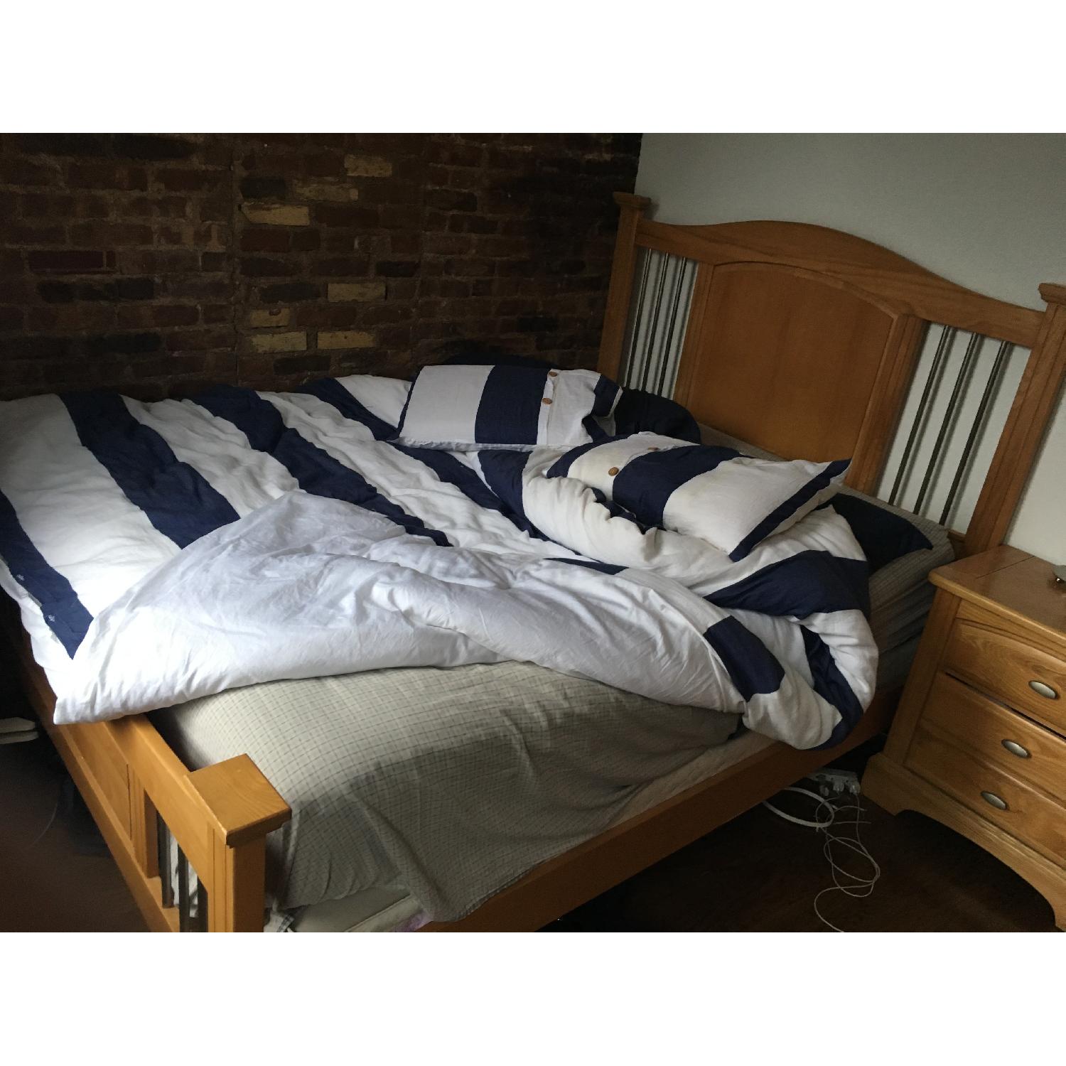 Raymour & Flanigan Queen Size Bed Frame - image-7