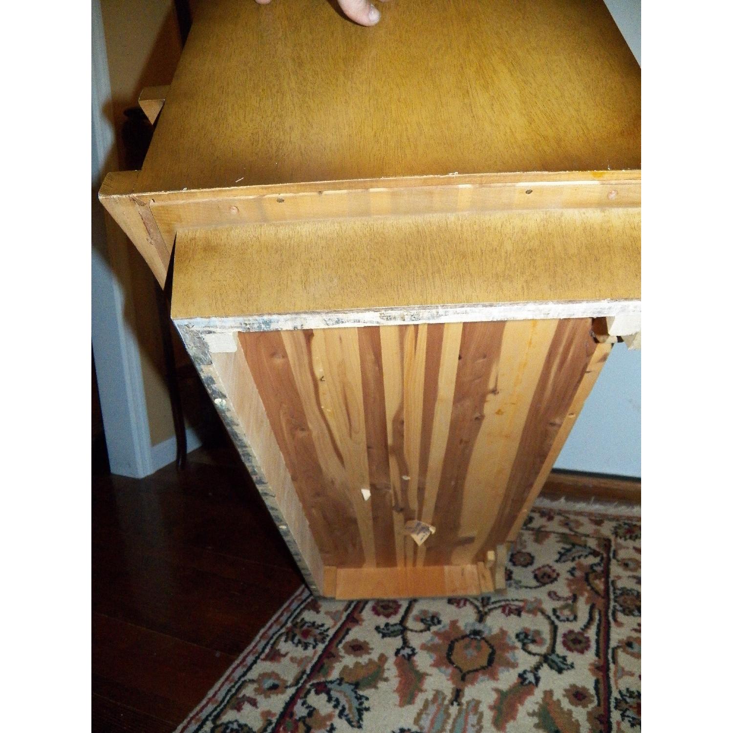Blond Mahogany Mid-Century Cedar Chest - image-8
