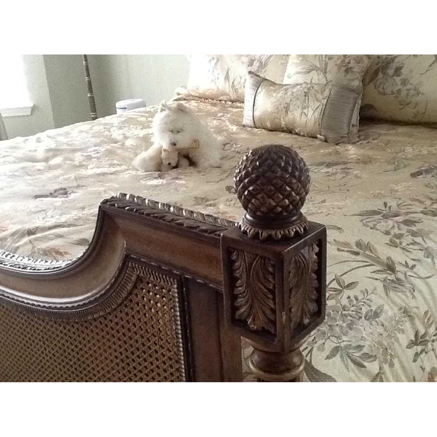 EJ Victor Newport Historic Collection Mansions Bedroom Set - image-3