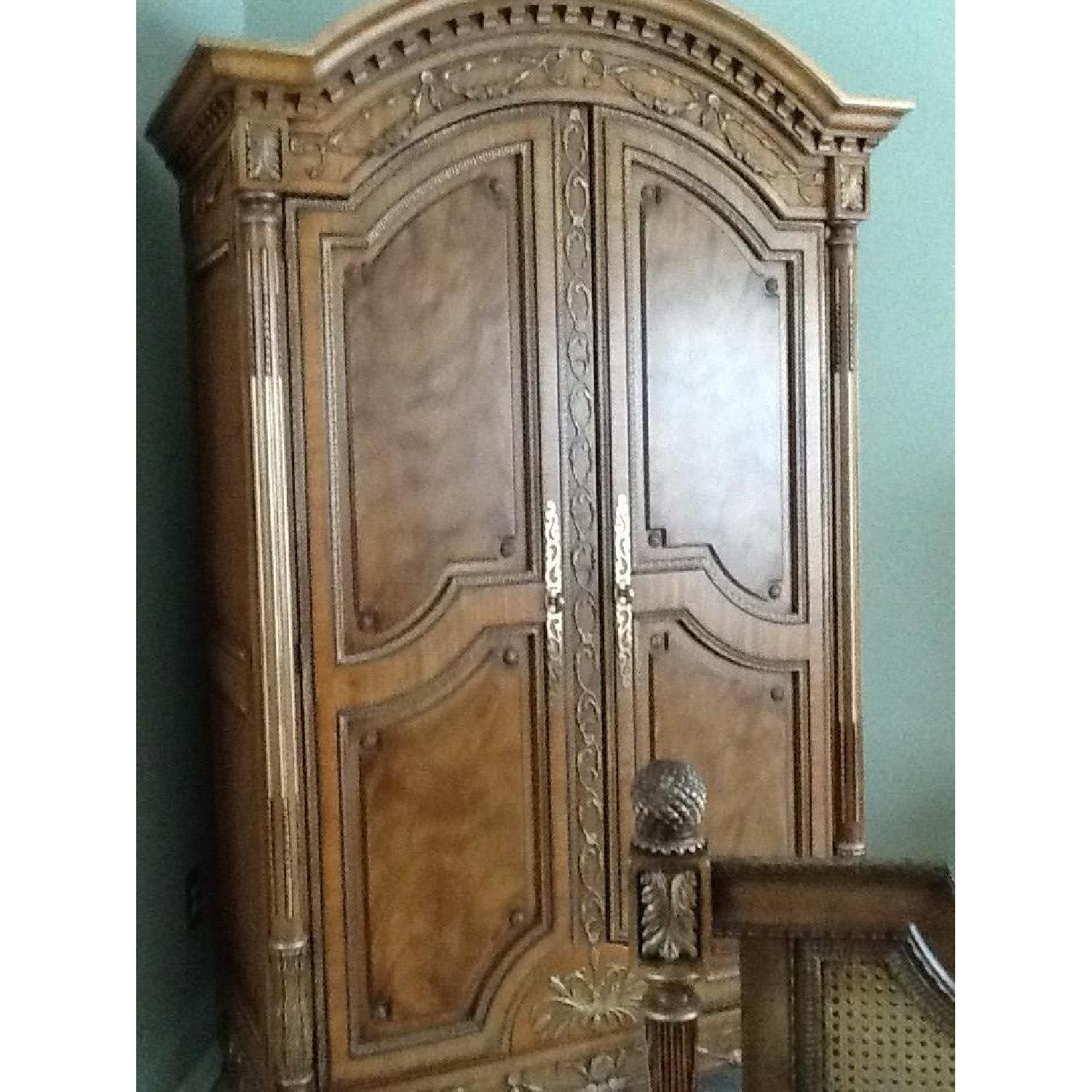 EJ Victor Newport Historic Collection Mansions Bedroom Set - image-5