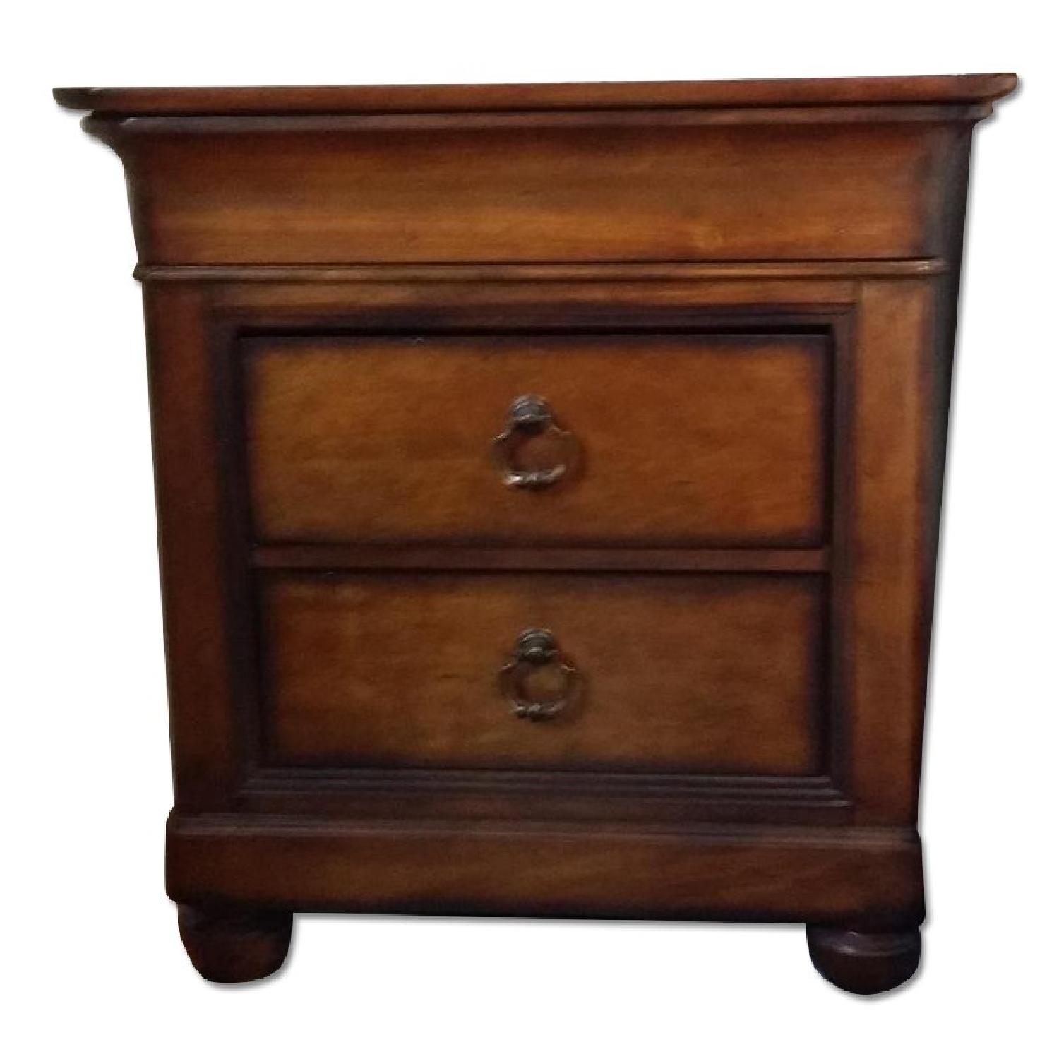 Klaussner Furniture 4 Piece Queen Bedroom Set - image-8