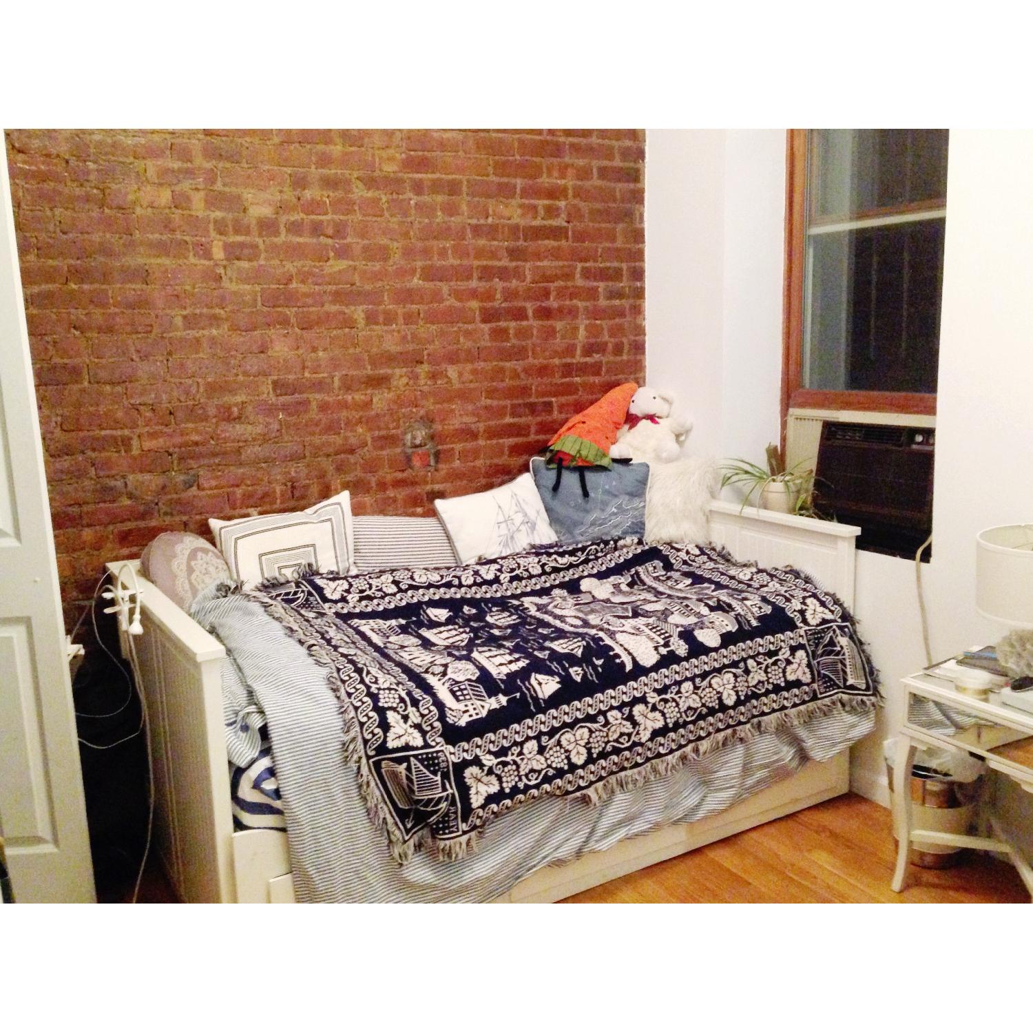 Ikea Hemnes Twin/Full Daybed Frame - image-2