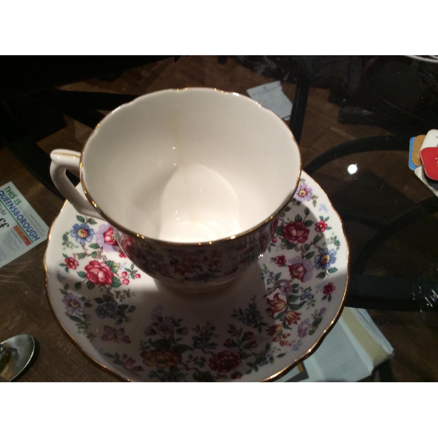 Vintage Staffordshire Bone China Scaloped Gold Trim Tea/Coffee Cups and Saucers - image-1