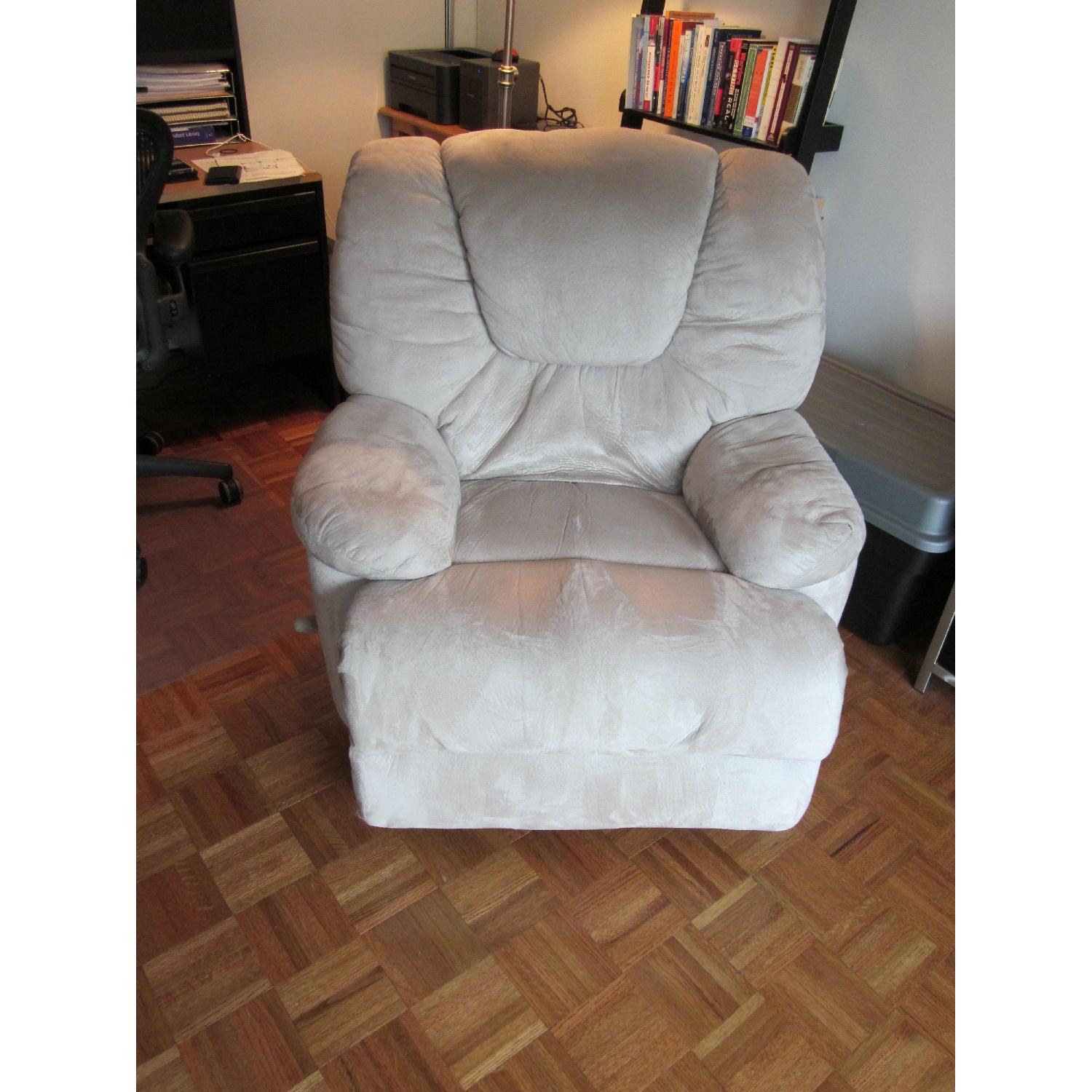 White/Cream Reclining Chair - image-1