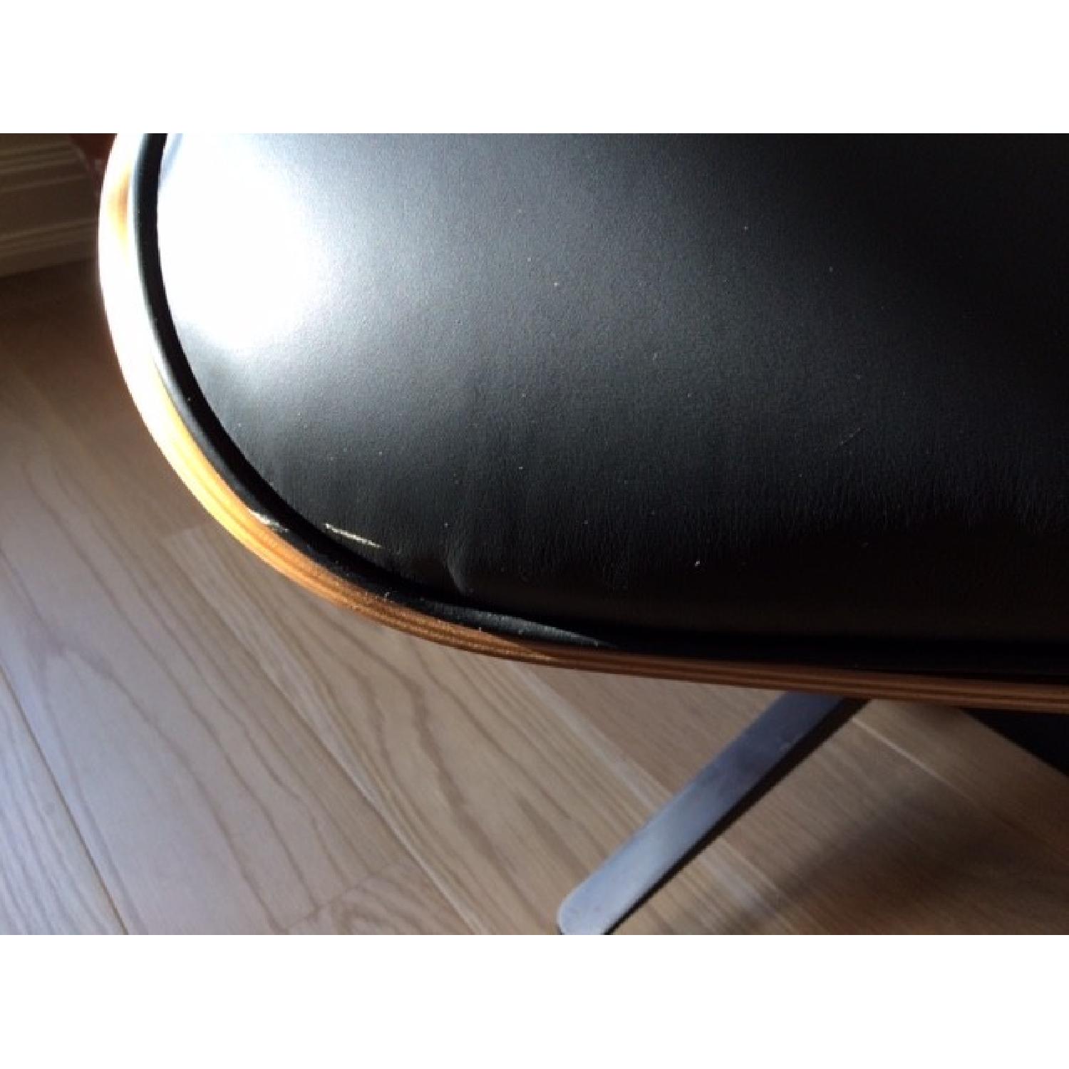 Authentic Eames Lounge and Ottoman - image-4