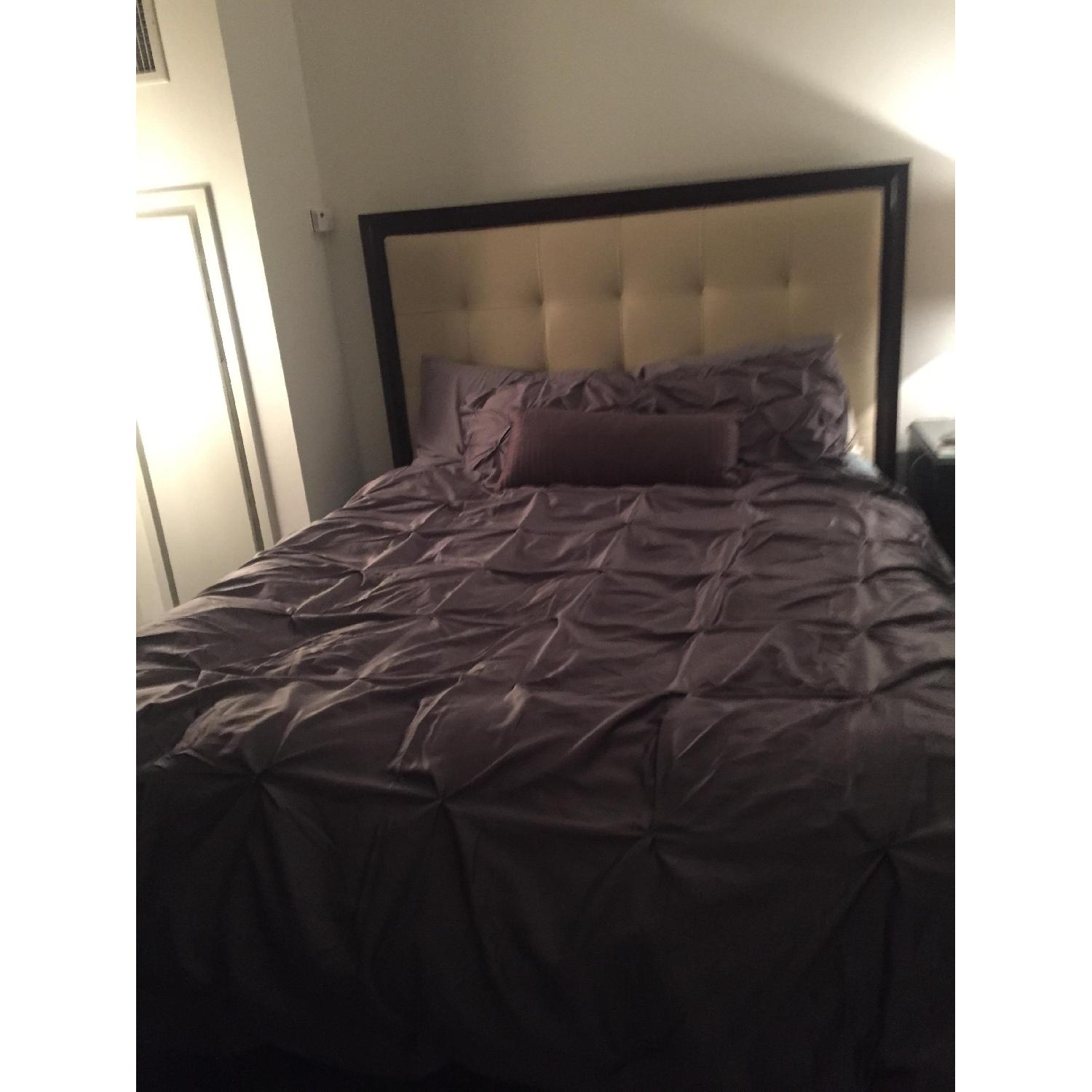 Raymour & Flanigan 4 Piece Bedroom Set AptDeco