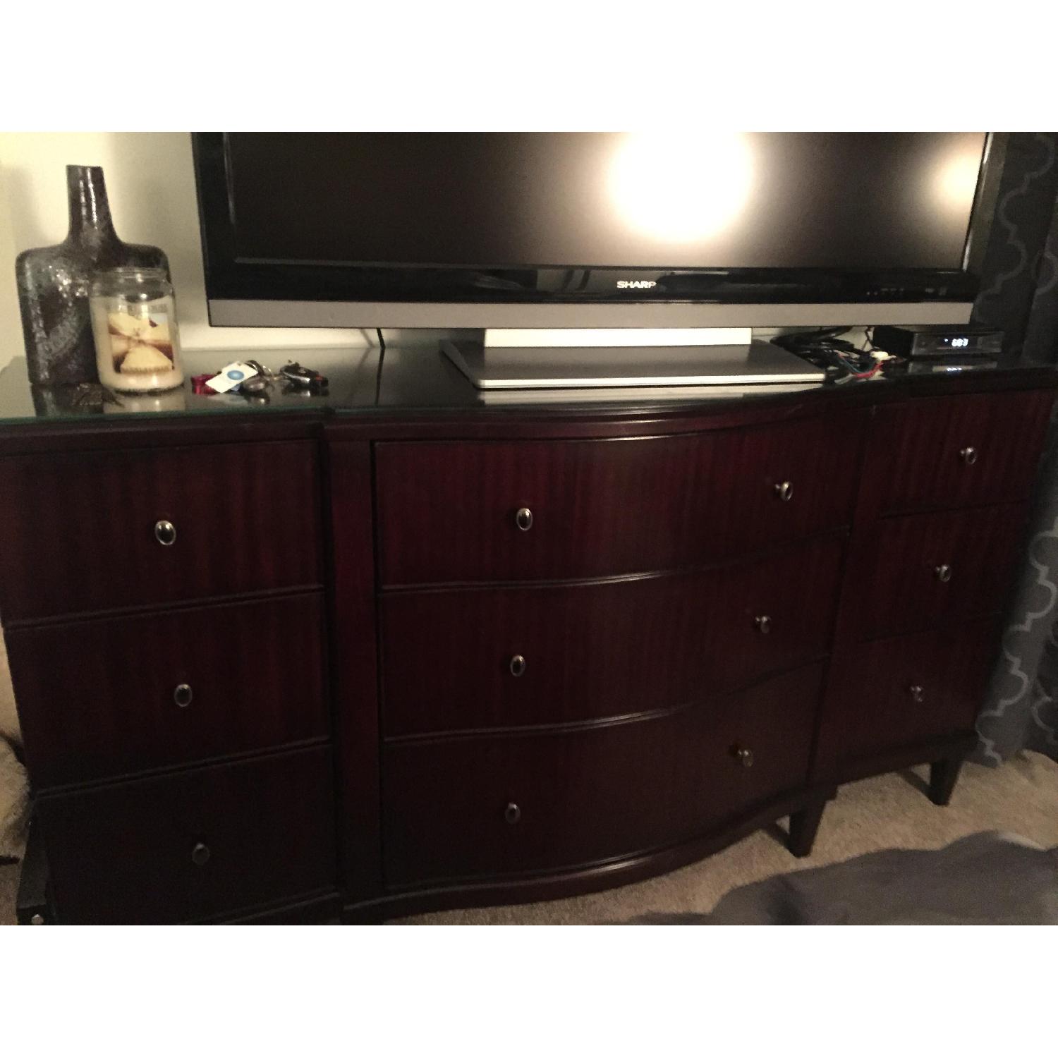 Raymour & Flanigan 4 Piece Bedroom Set AptDeco