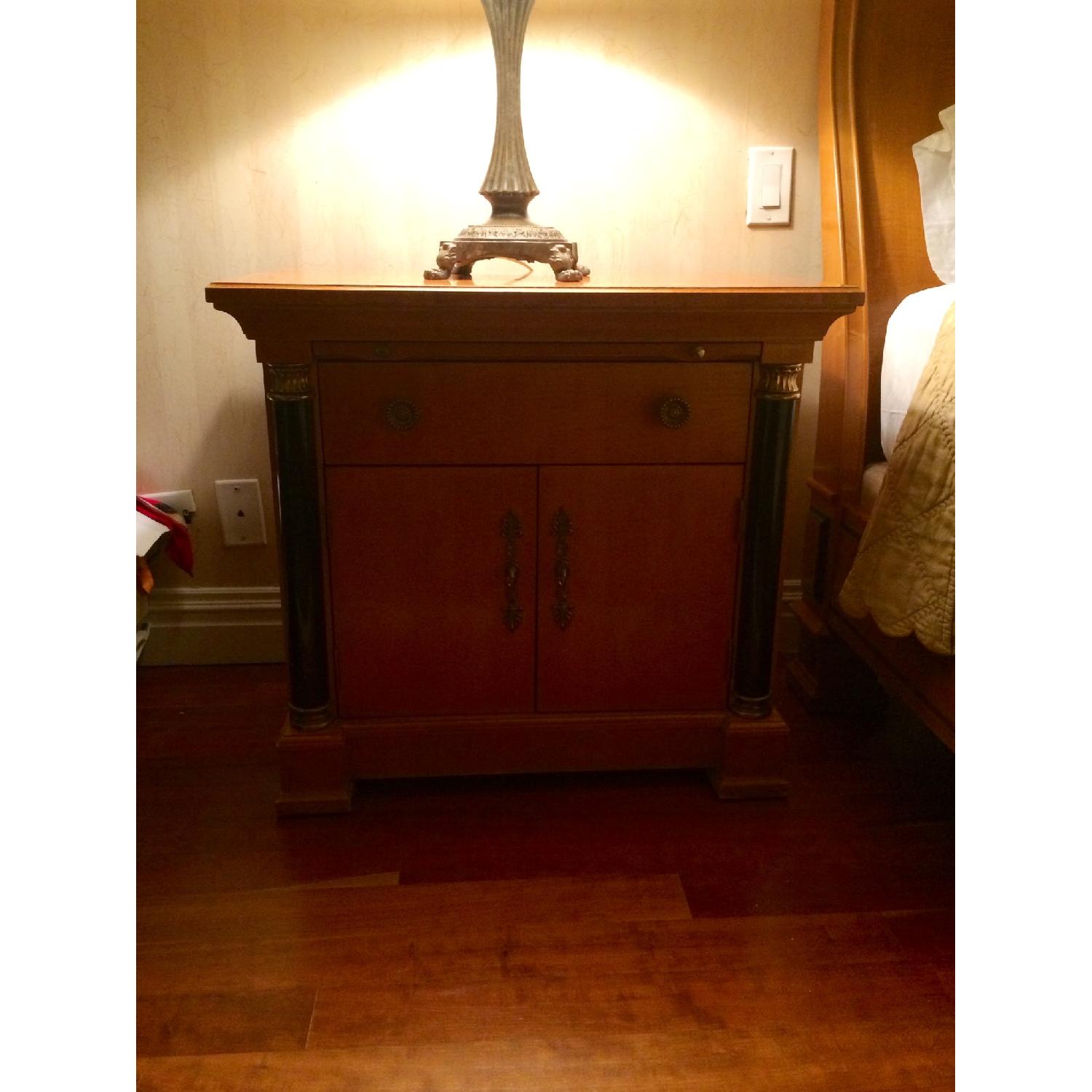 Thomasville Bettiermier 6 Piece Master Bedroom Set - image-4