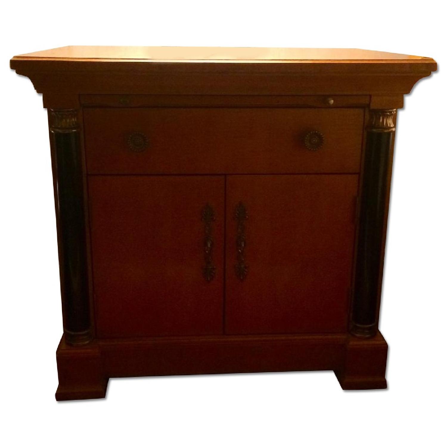 Thomasville Bettiermier 6 Piece Master Bedroom Set - image-14