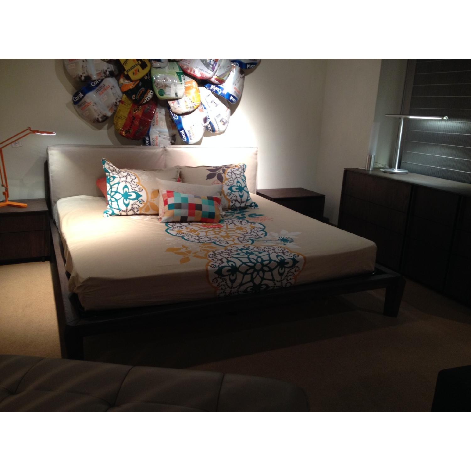 Theodore's Wood/Leather King Size Bedroom Set - image-1